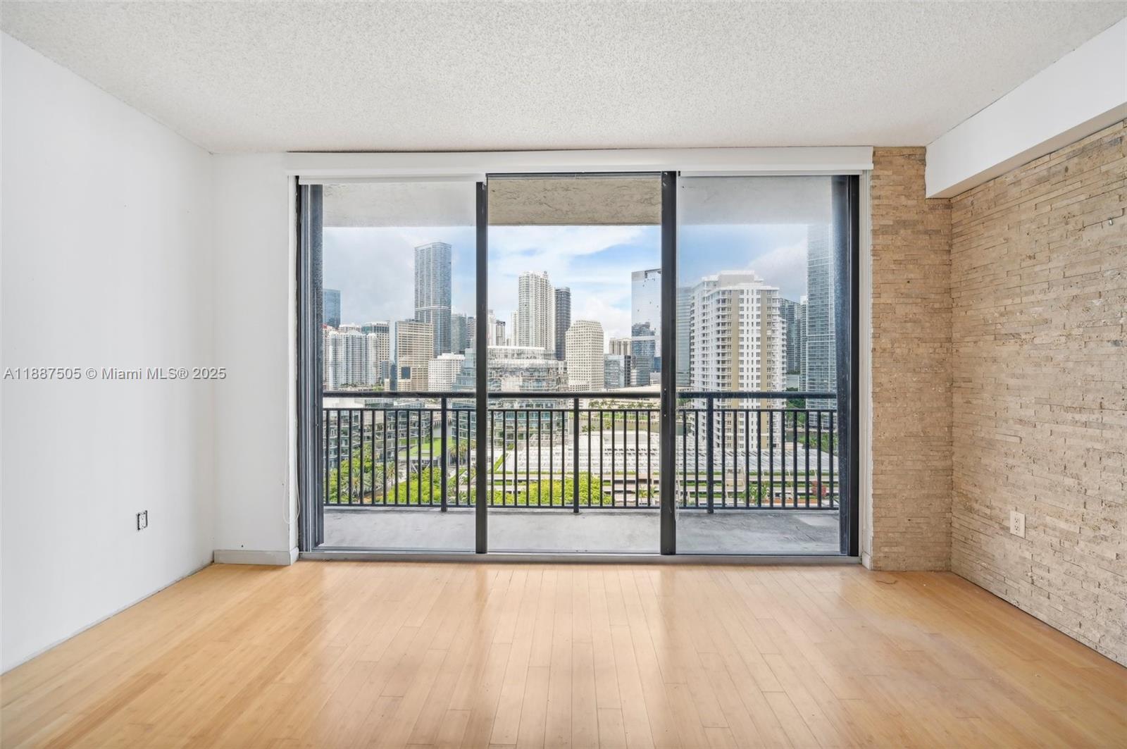 540 Brickell Key Dr # 1807