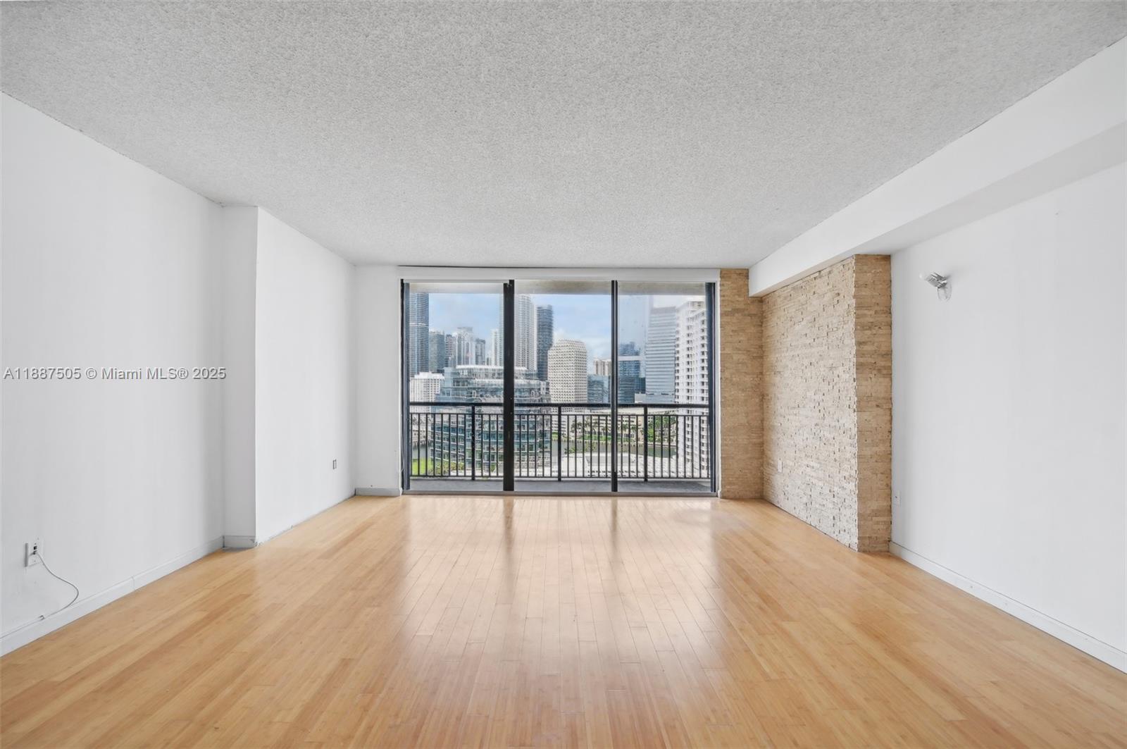 540 Brickell Key Dr # 1807