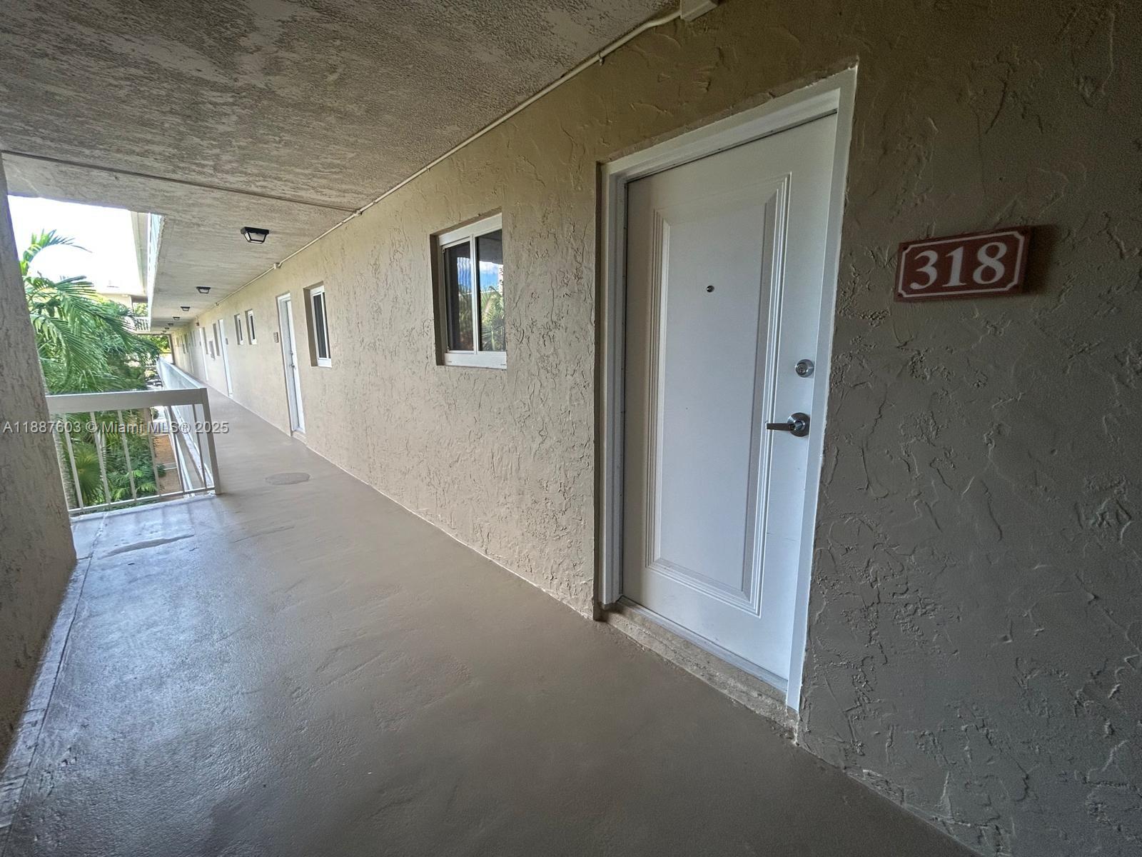 7850 Camino Real # 318 Unit: O-318