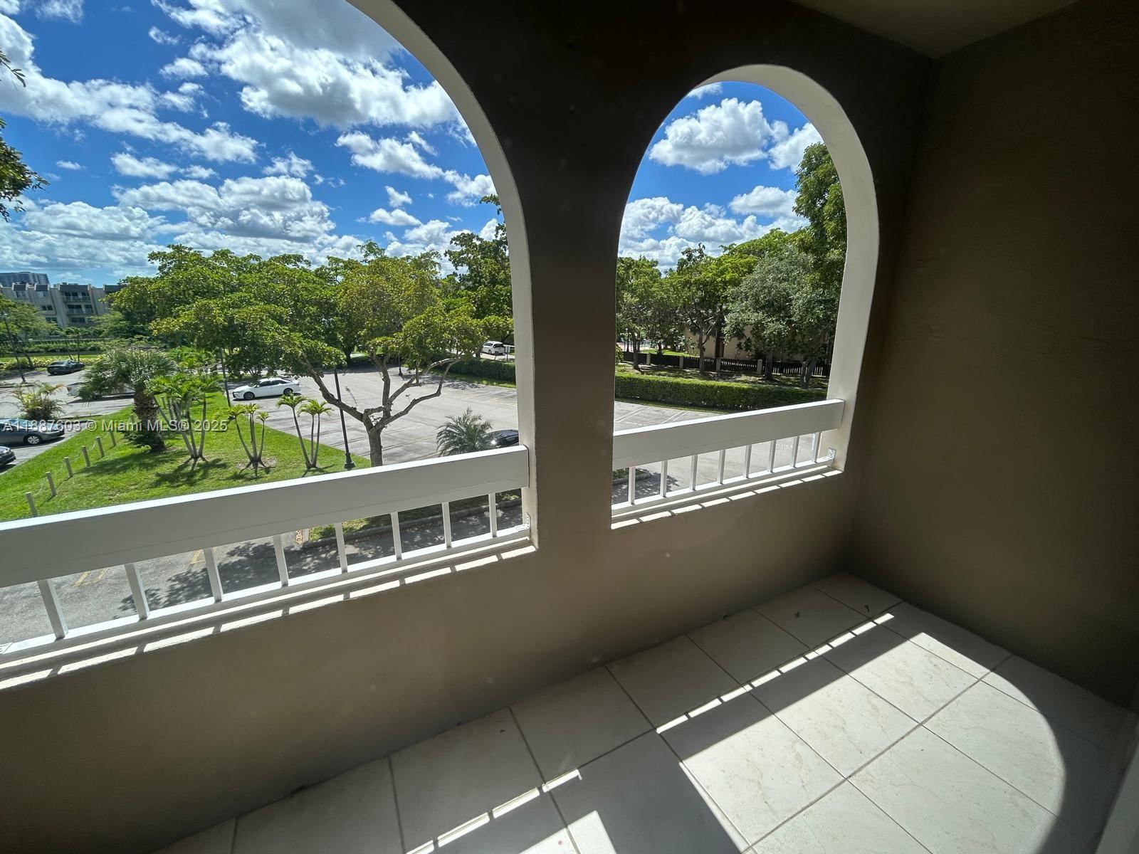 7850 Camino Real # 318 Unit: O-318