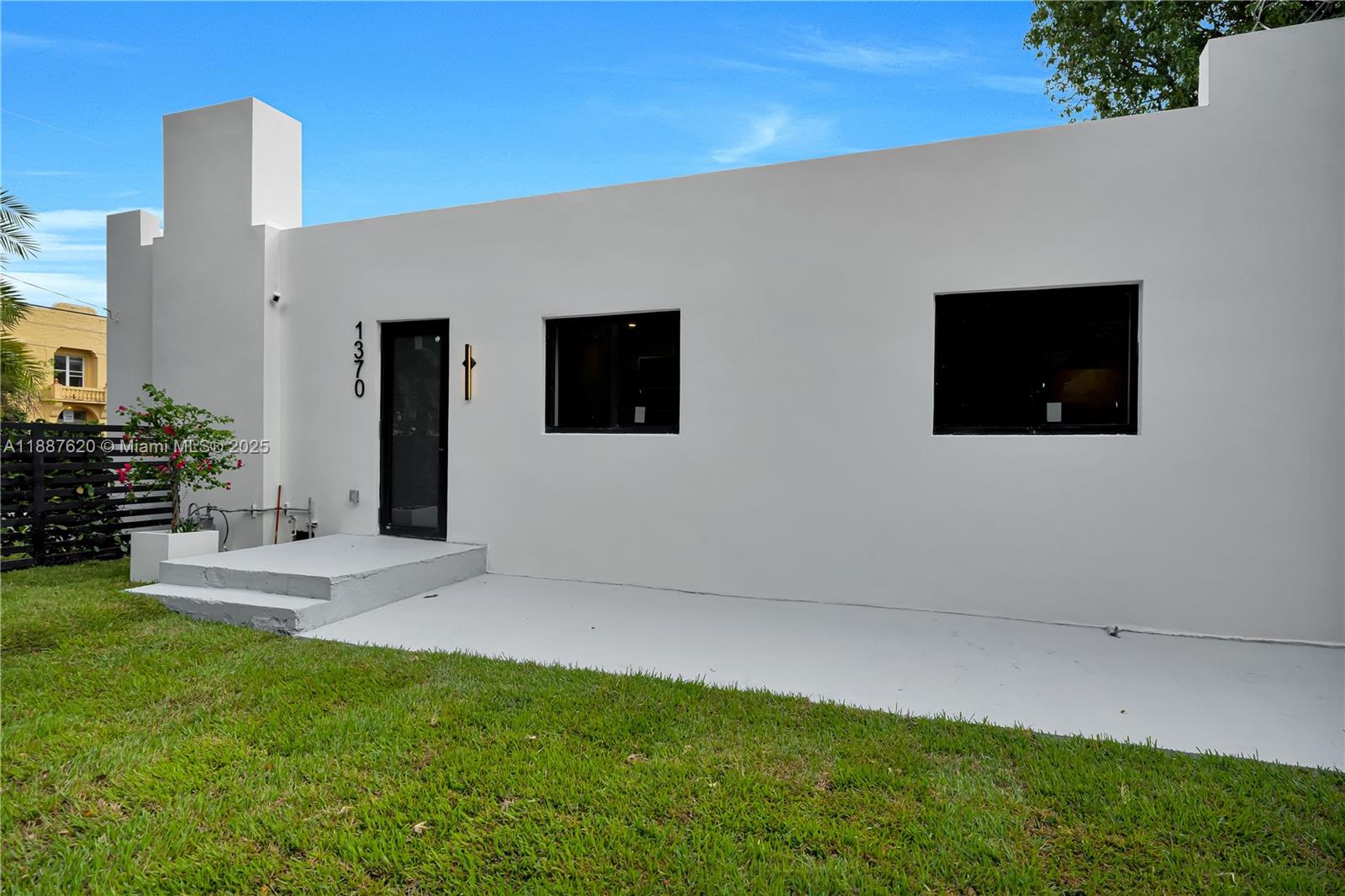 1370 SW 5th St