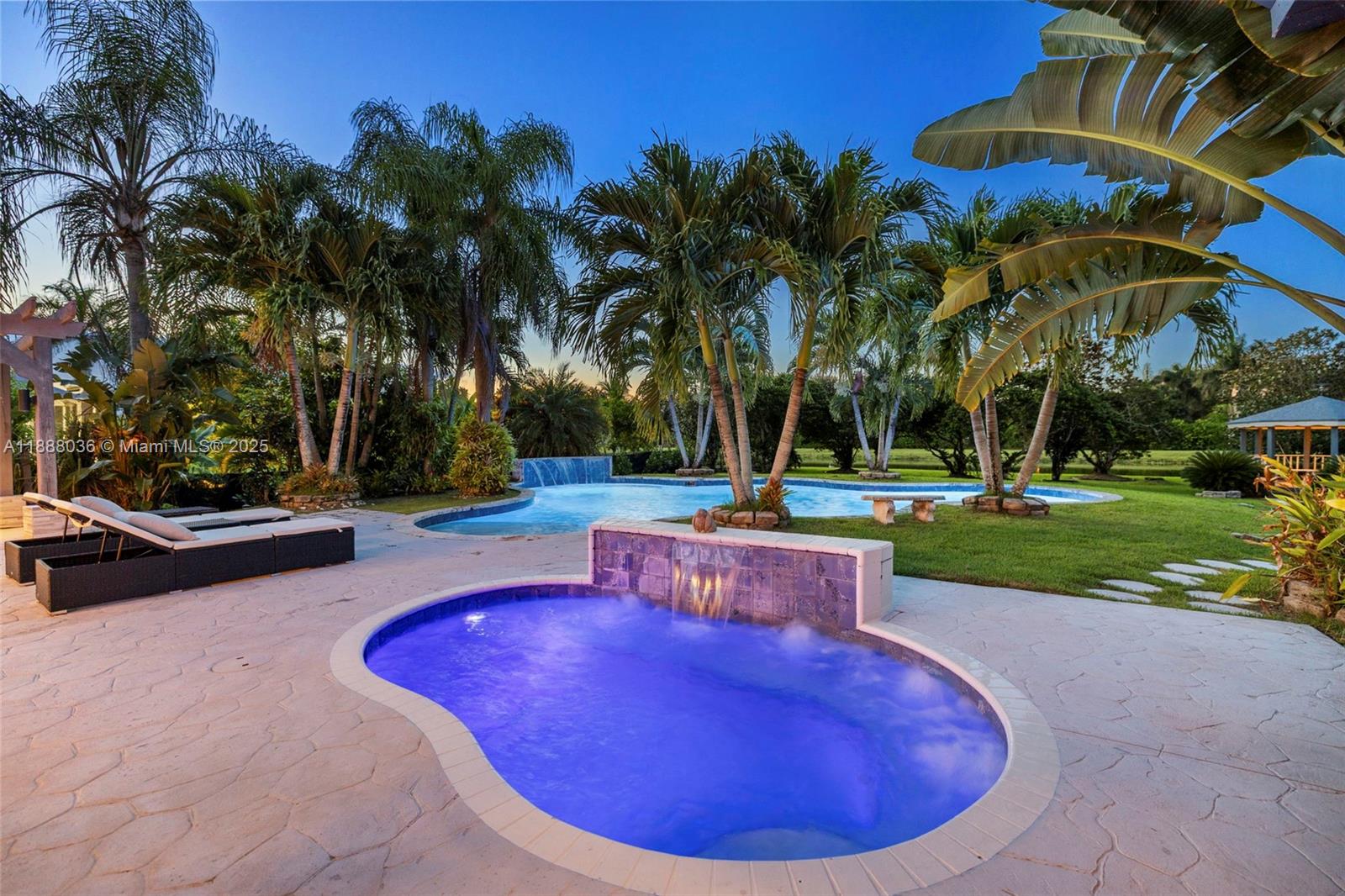 12555 SW 34th Pl