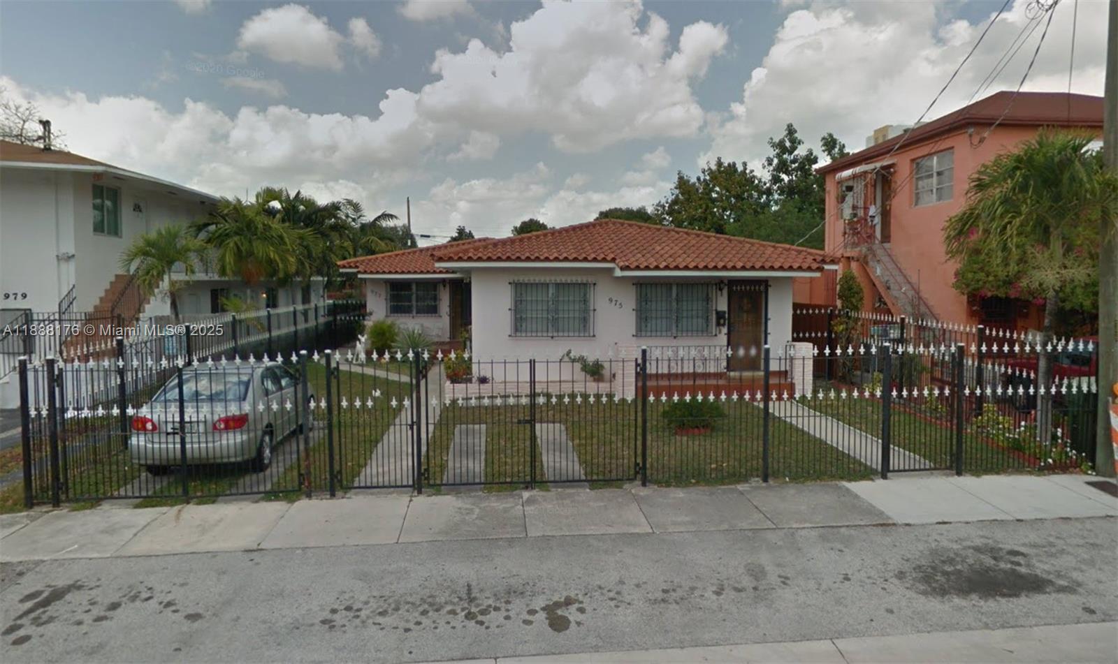 977 SW 10th St. # 927