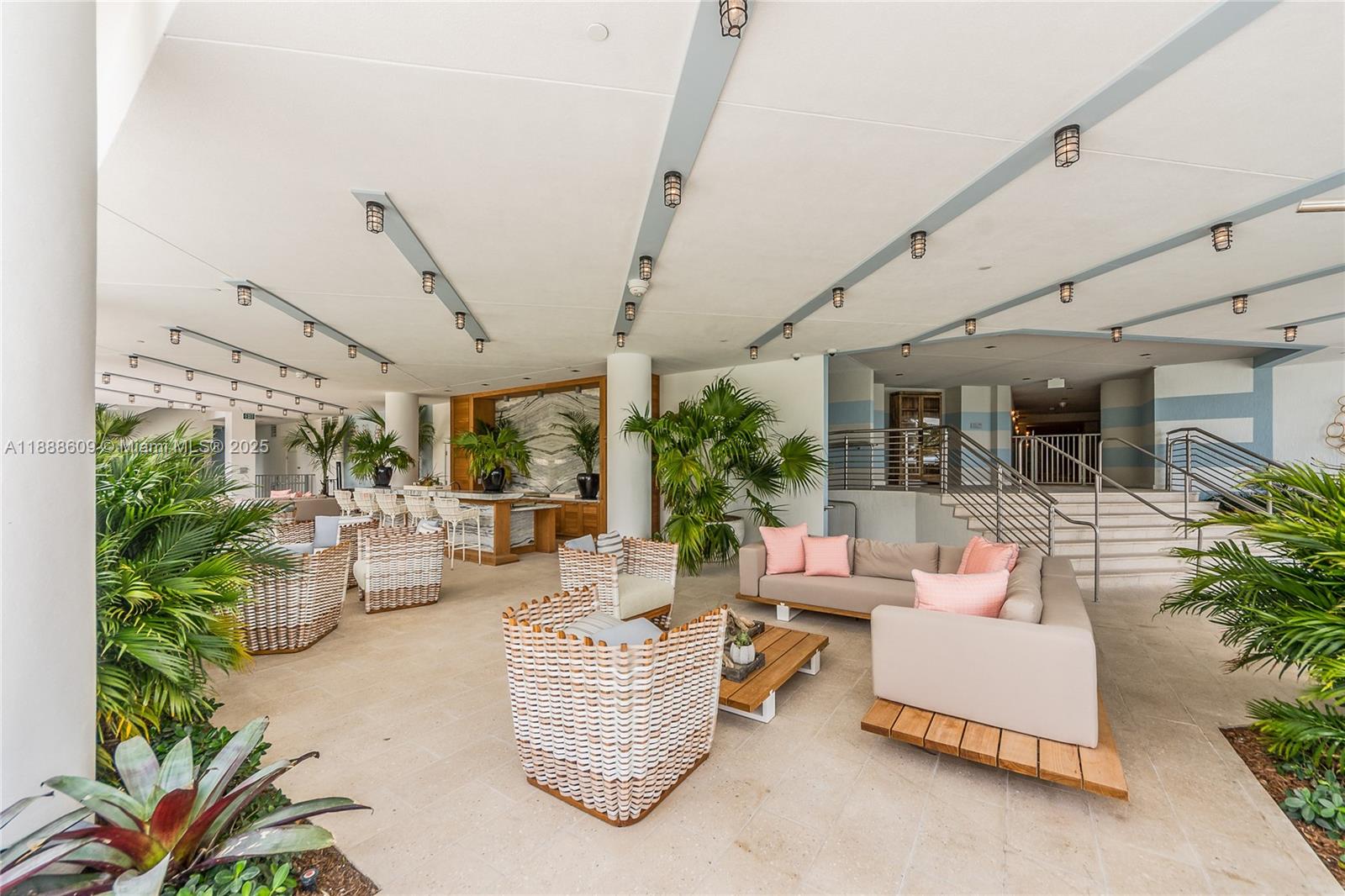 2900 NE 7 Ave # 3605