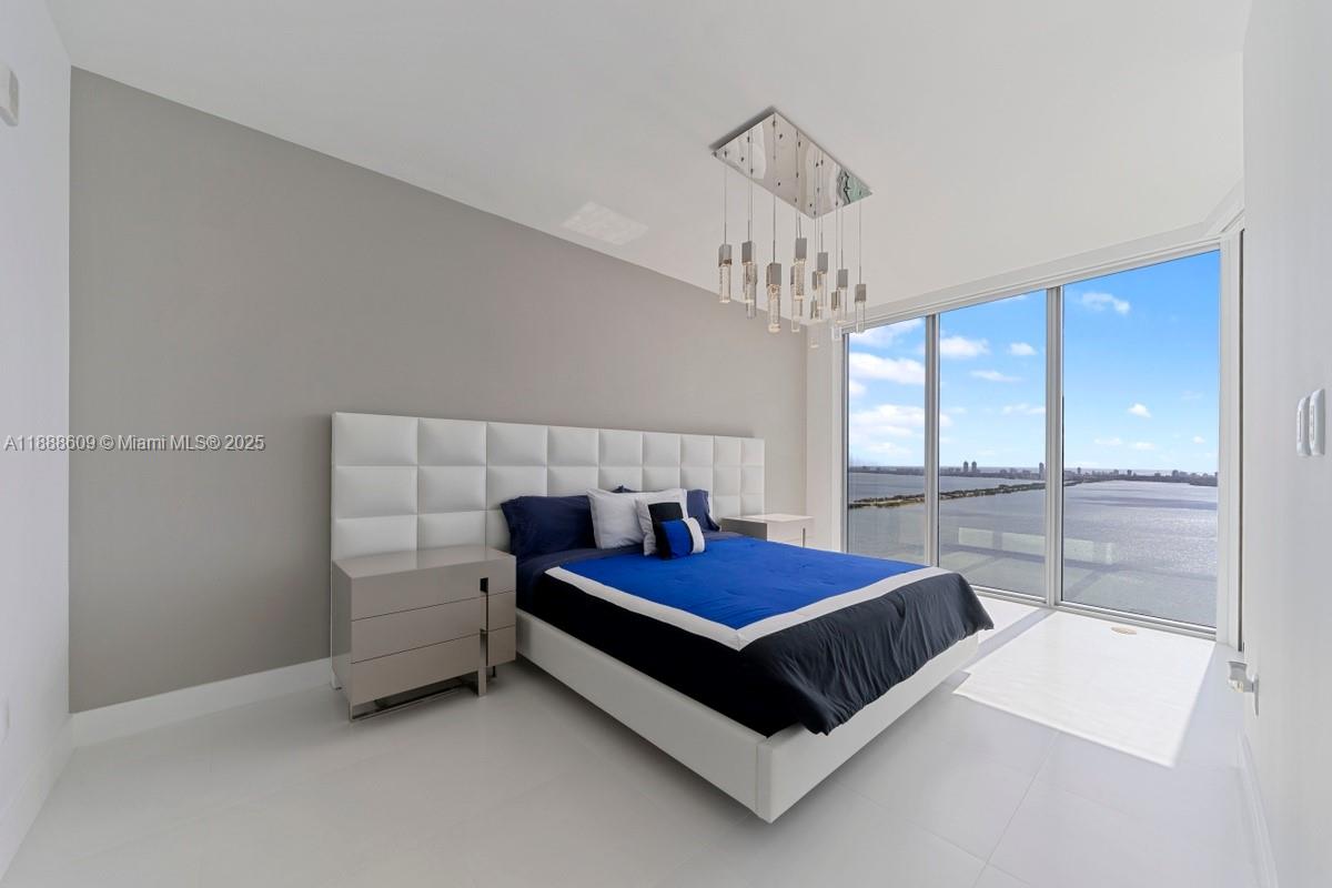 2900 NE 7 Ave # 3605