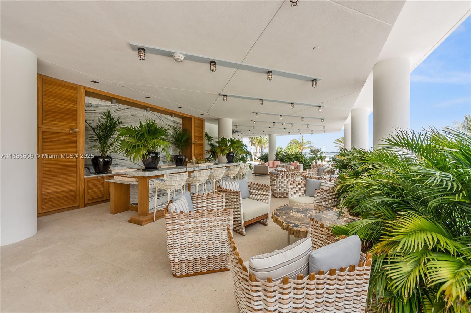 2900 NE 7 Ave # 3605