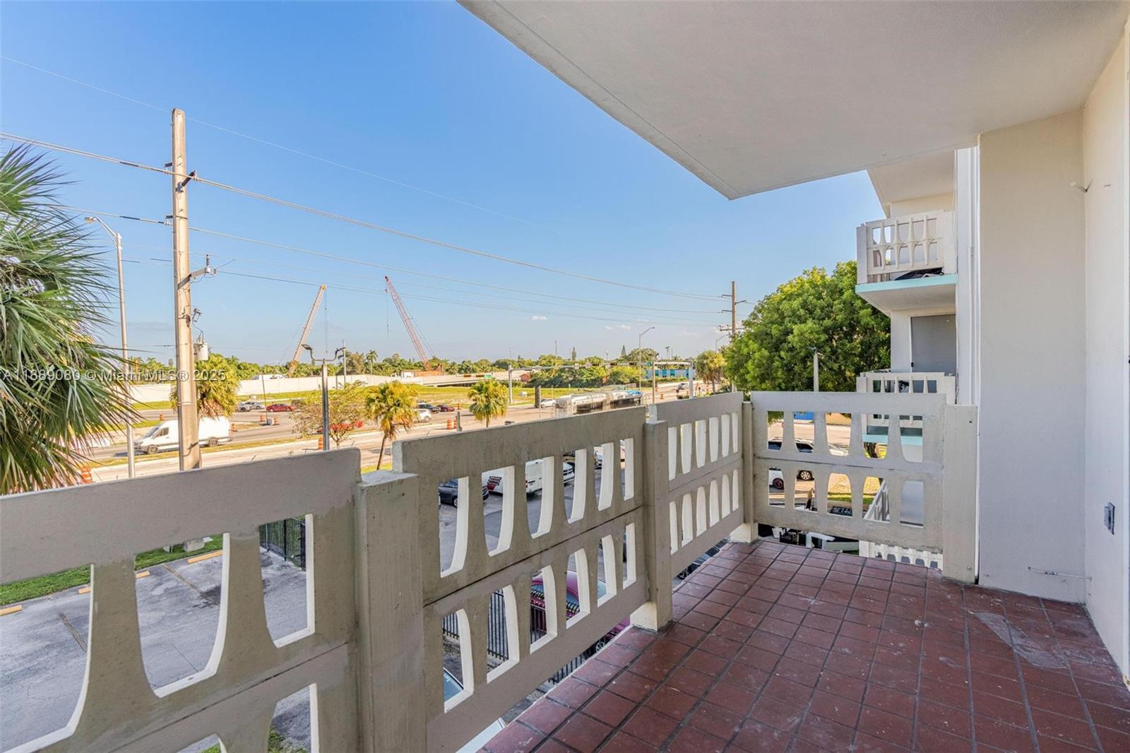 15600 NW 7th Ave # 306