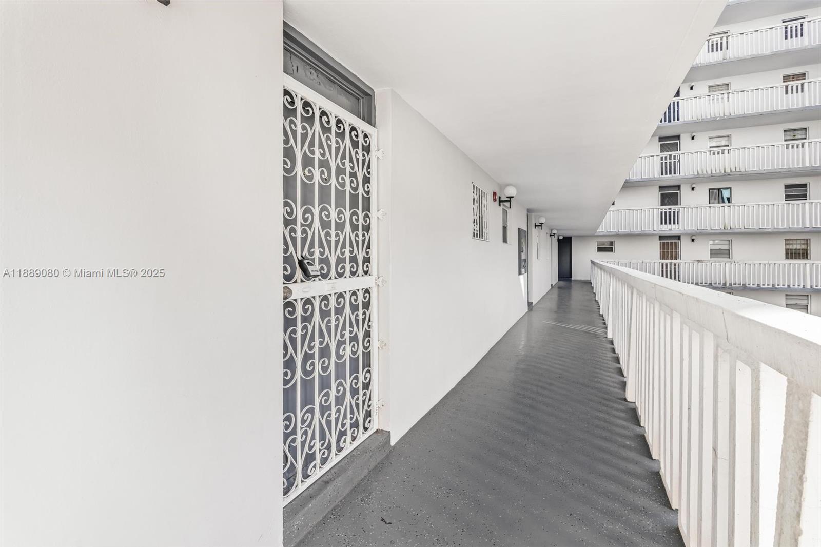 15600 NW 7th Ave # 306