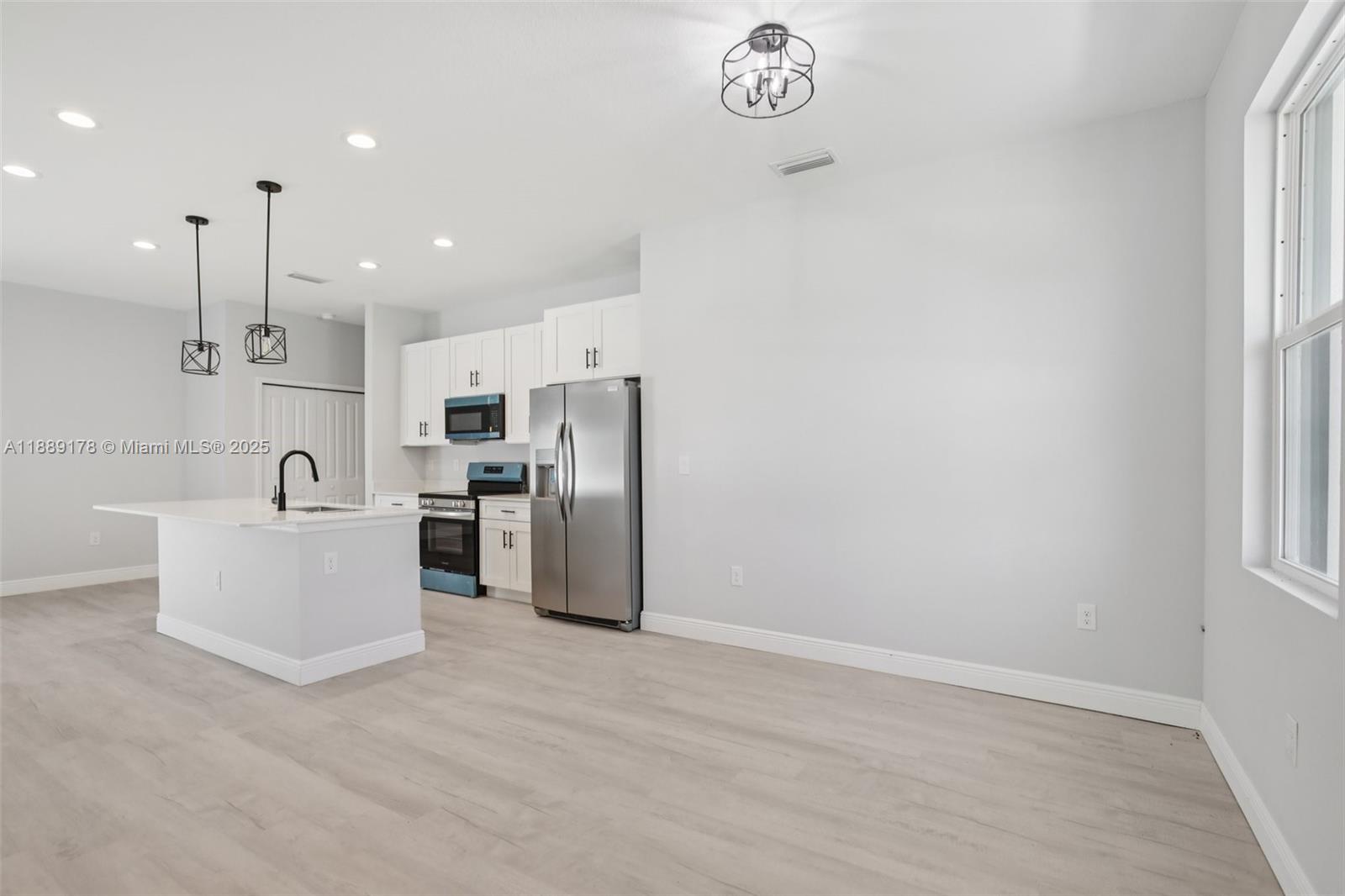 11992 Atoll Ave Unit: .