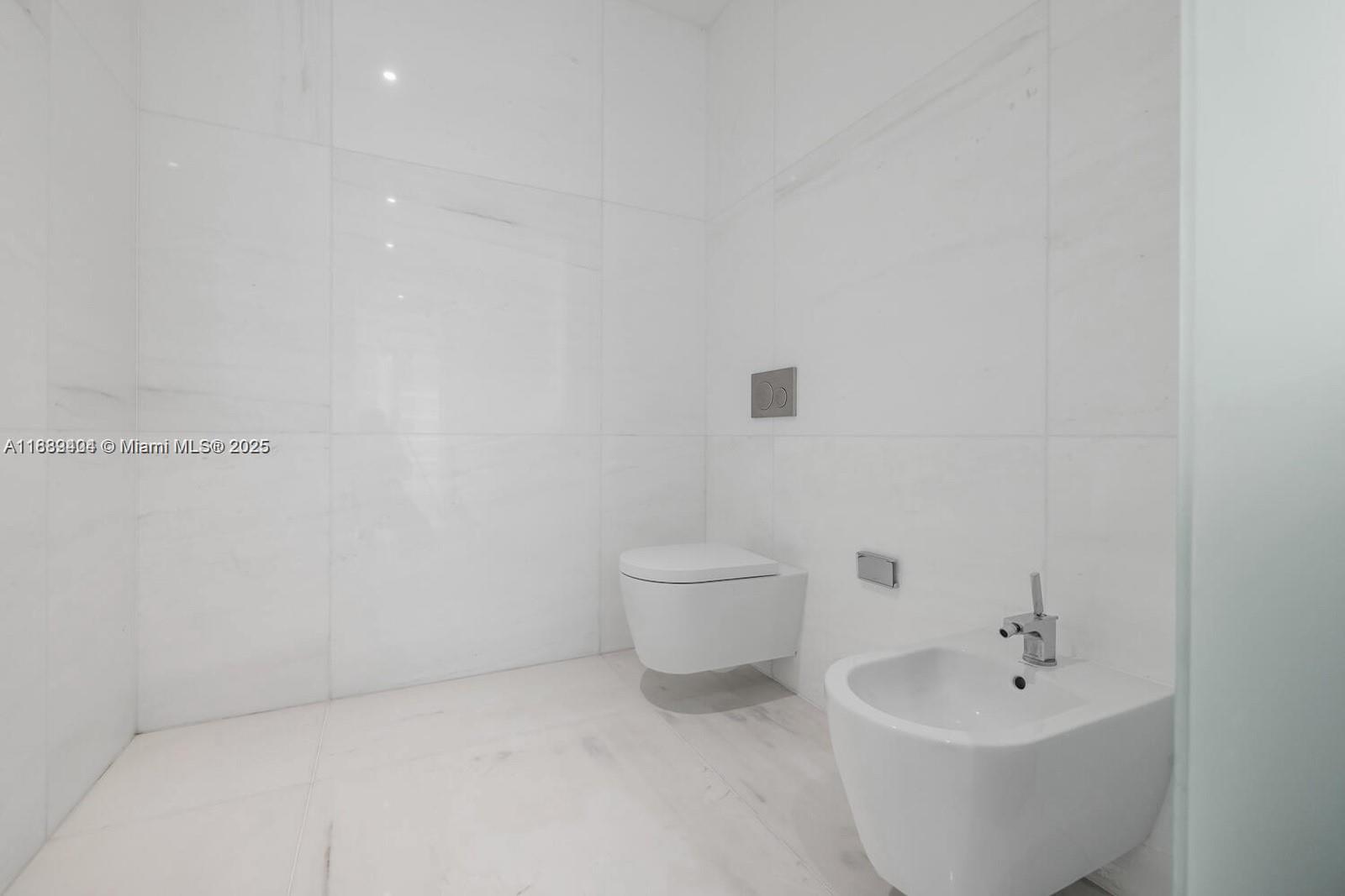 300 Biscayne Way Blvd # 3602E