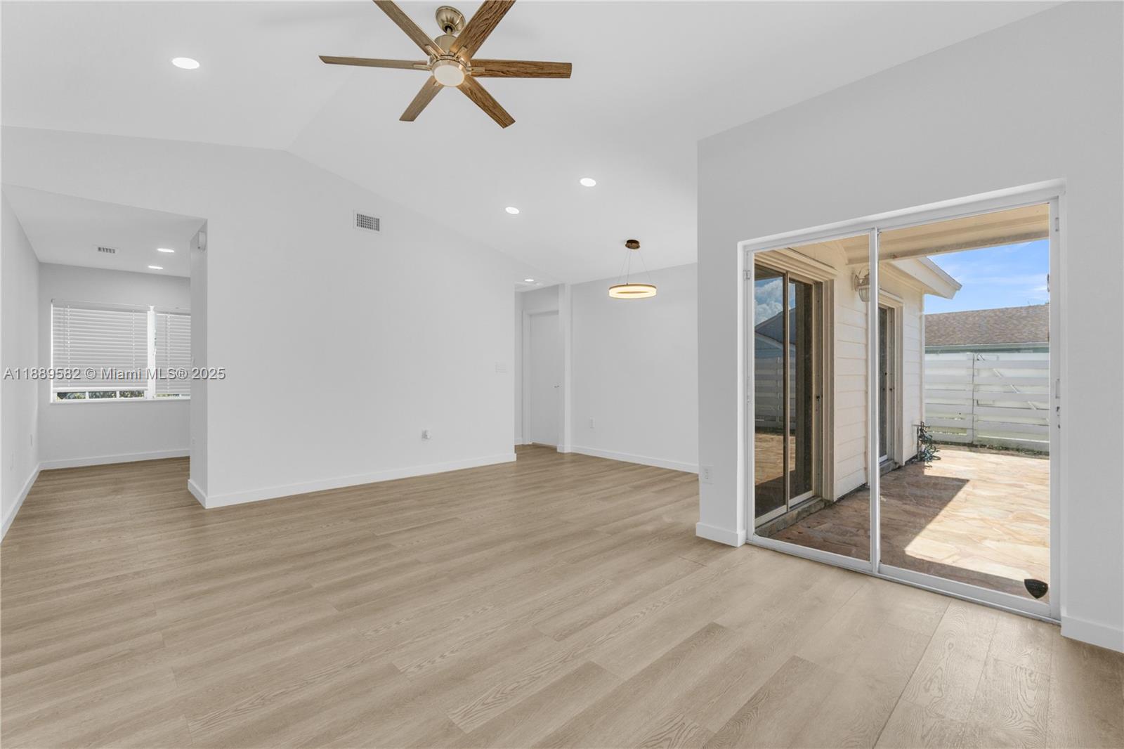 13737 SW 147th Cir Ln # 33 Unit: 3-33