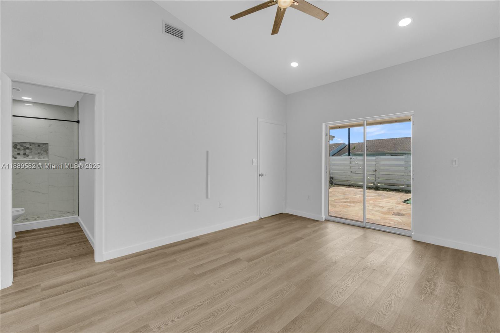 13737 SW 147th Cir Ln # 33 Unit: 3-33