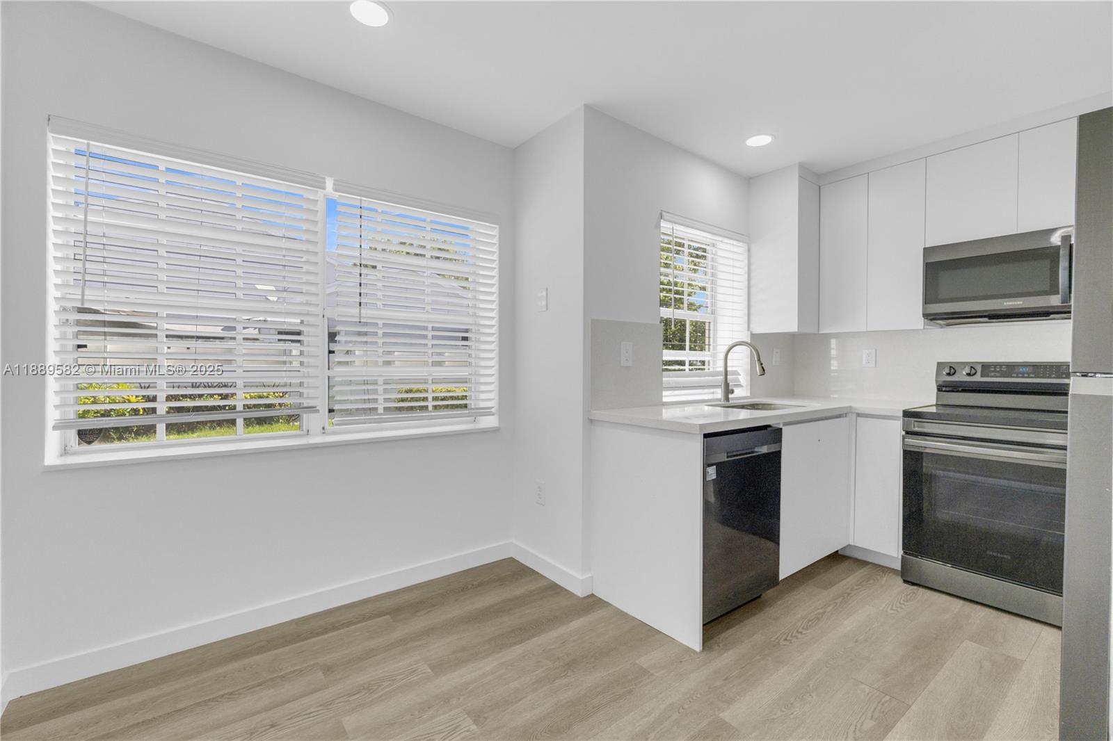 13737 SW 147th Cir Ln # 33 Unit: 3-33