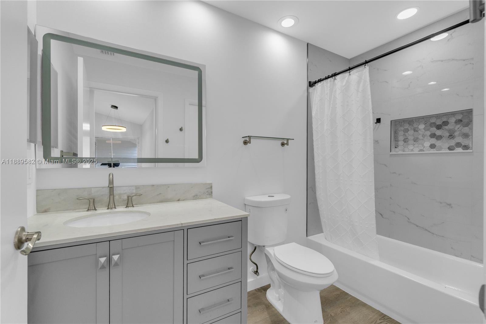 13737 SW 147th Cir Ln # 33 Unit: 3-33