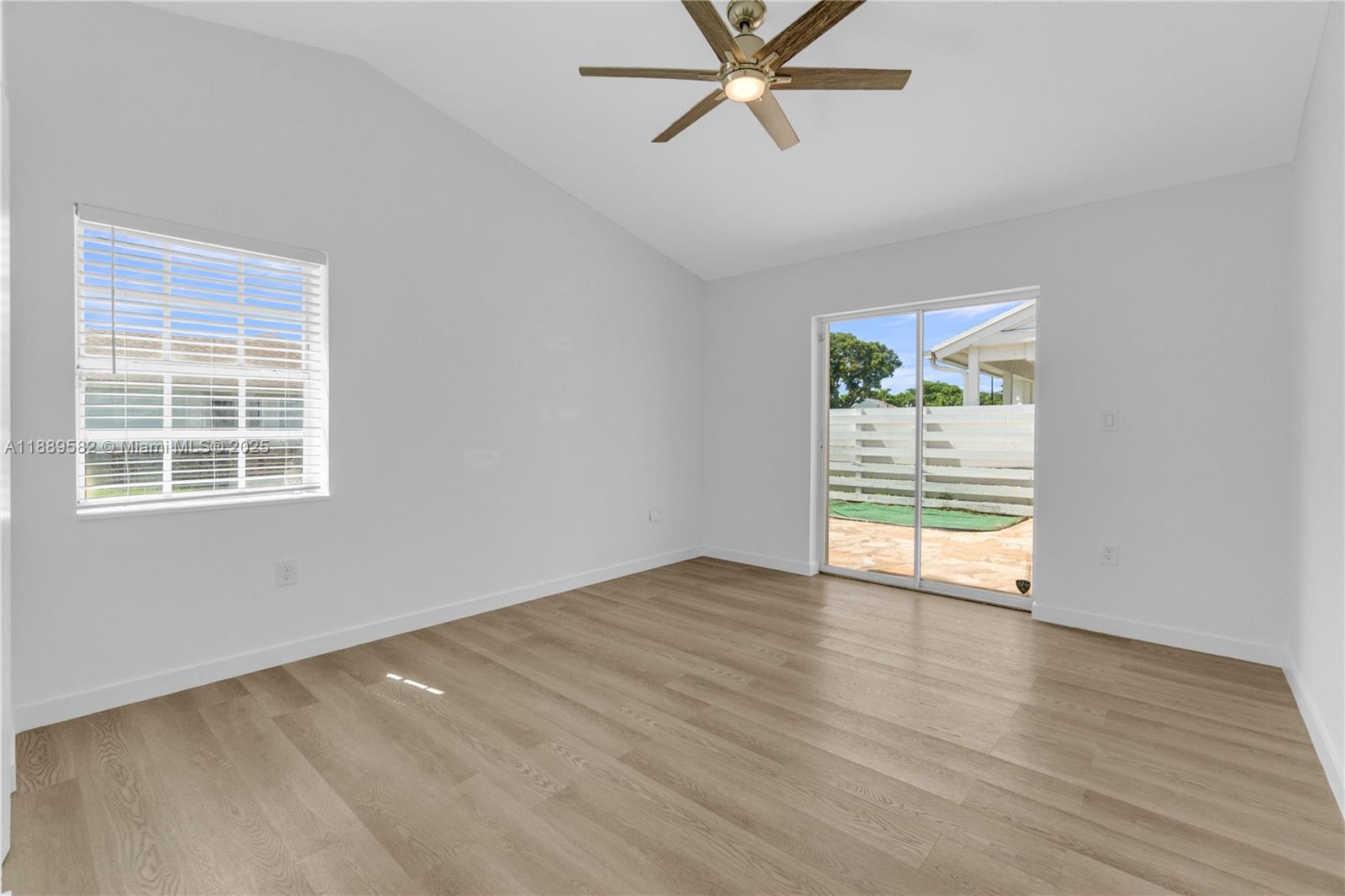 13737 SW 147th Cir Ln # 33 Unit: 3-33