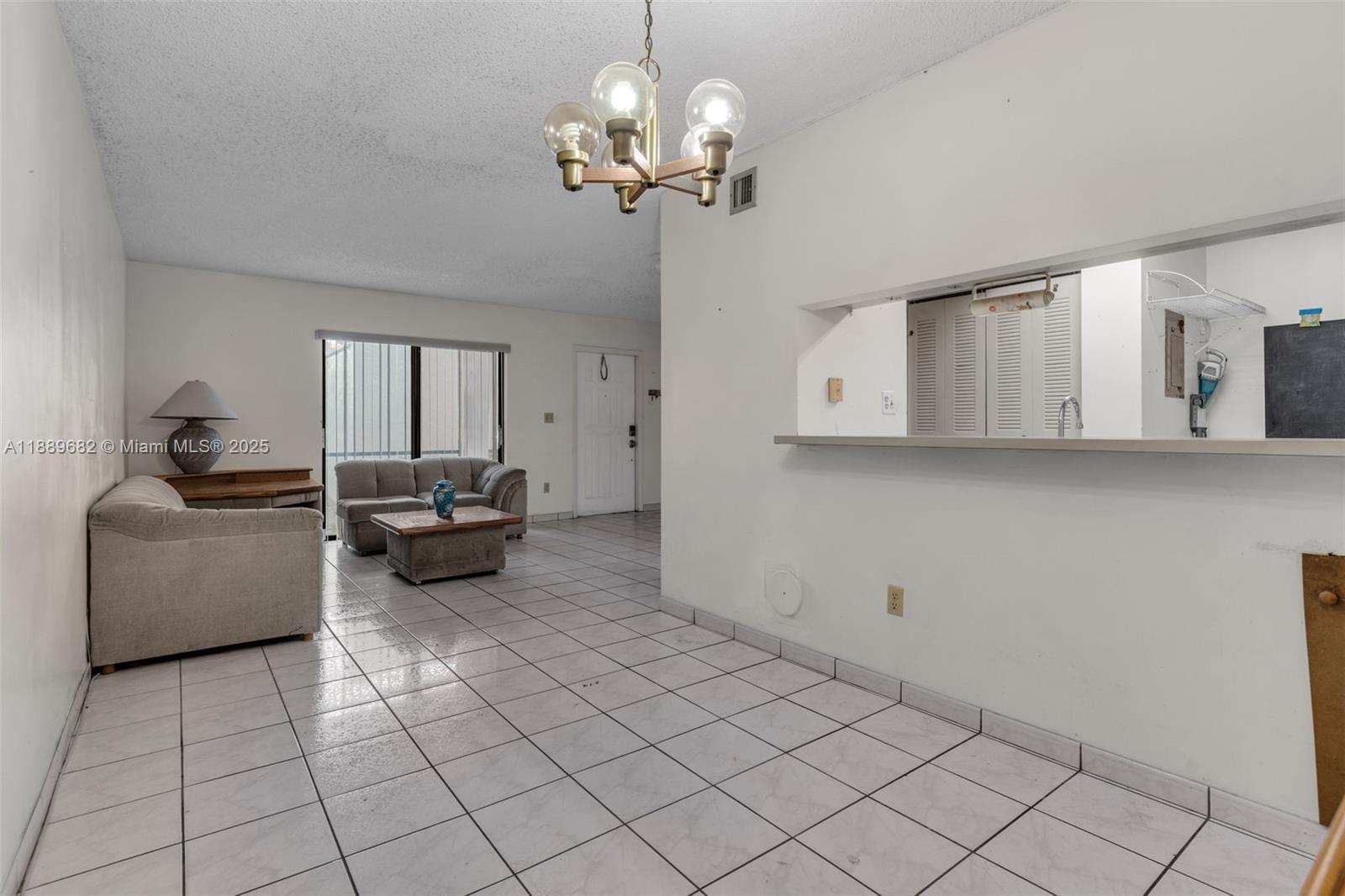 18370 Mediterranean Blvd # 25 Unit: 1-25