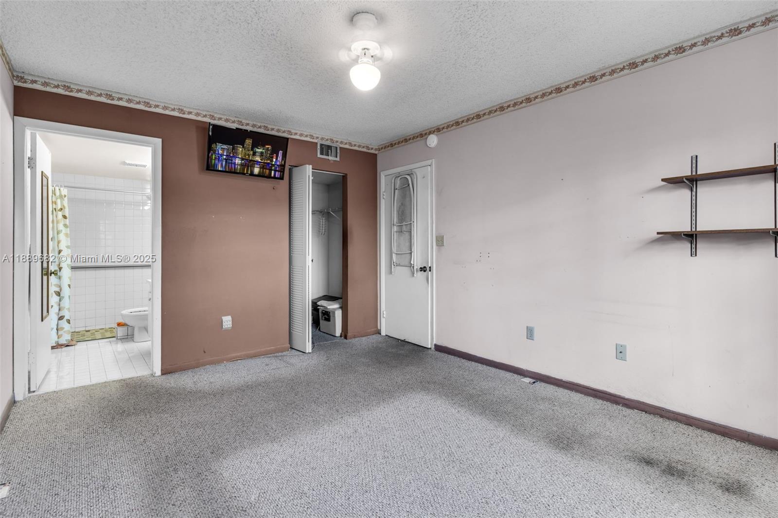 18370 Mediterranean Blvd # 25 Unit: 1-25