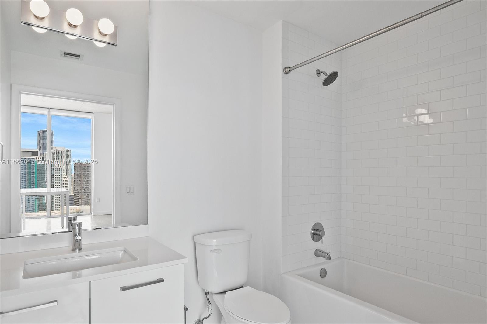 151 SE 1st St # 3511, Miami Unit: 3511