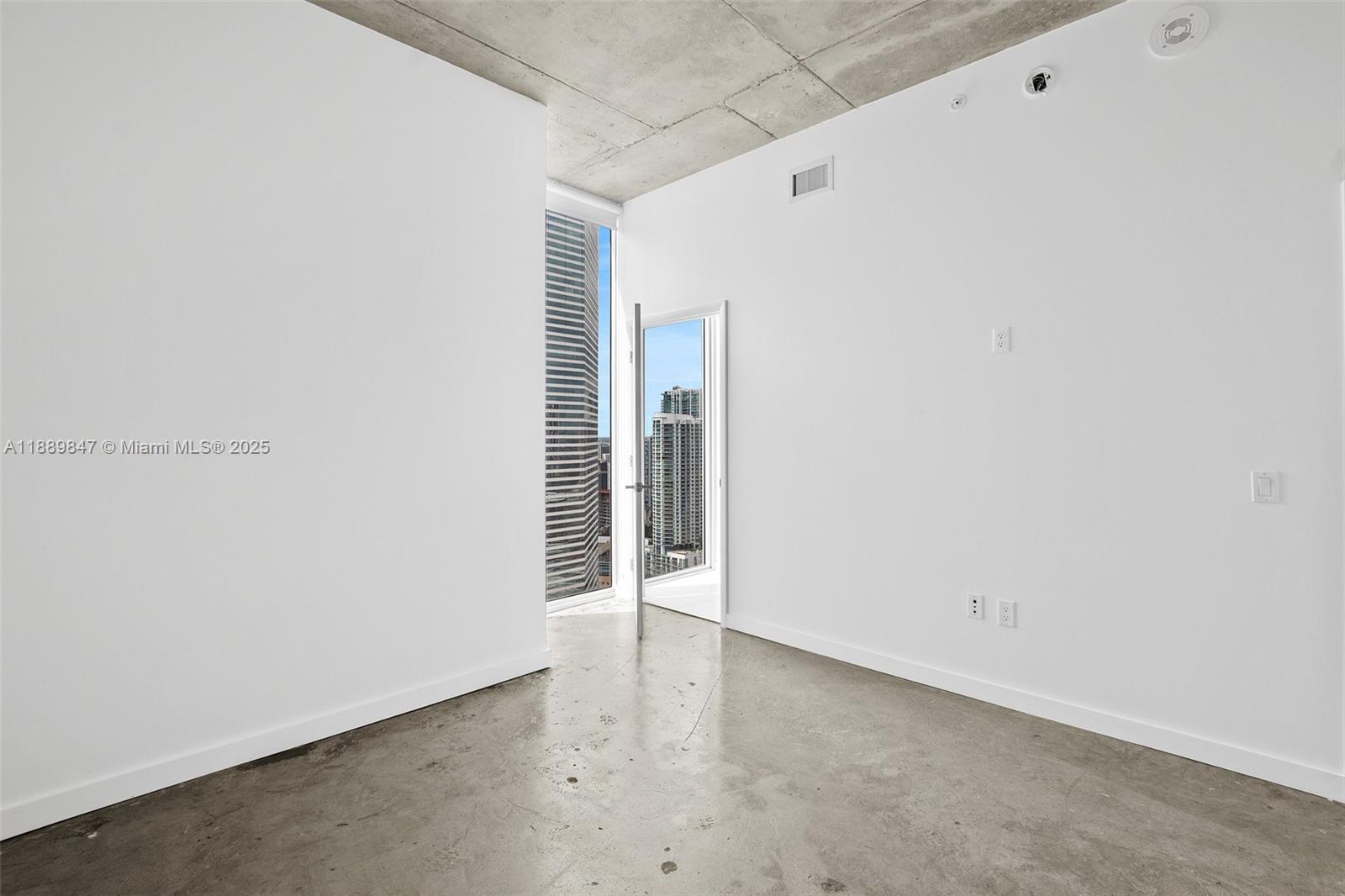 151 SE 1st St # 3511, Miami Unit: 3511