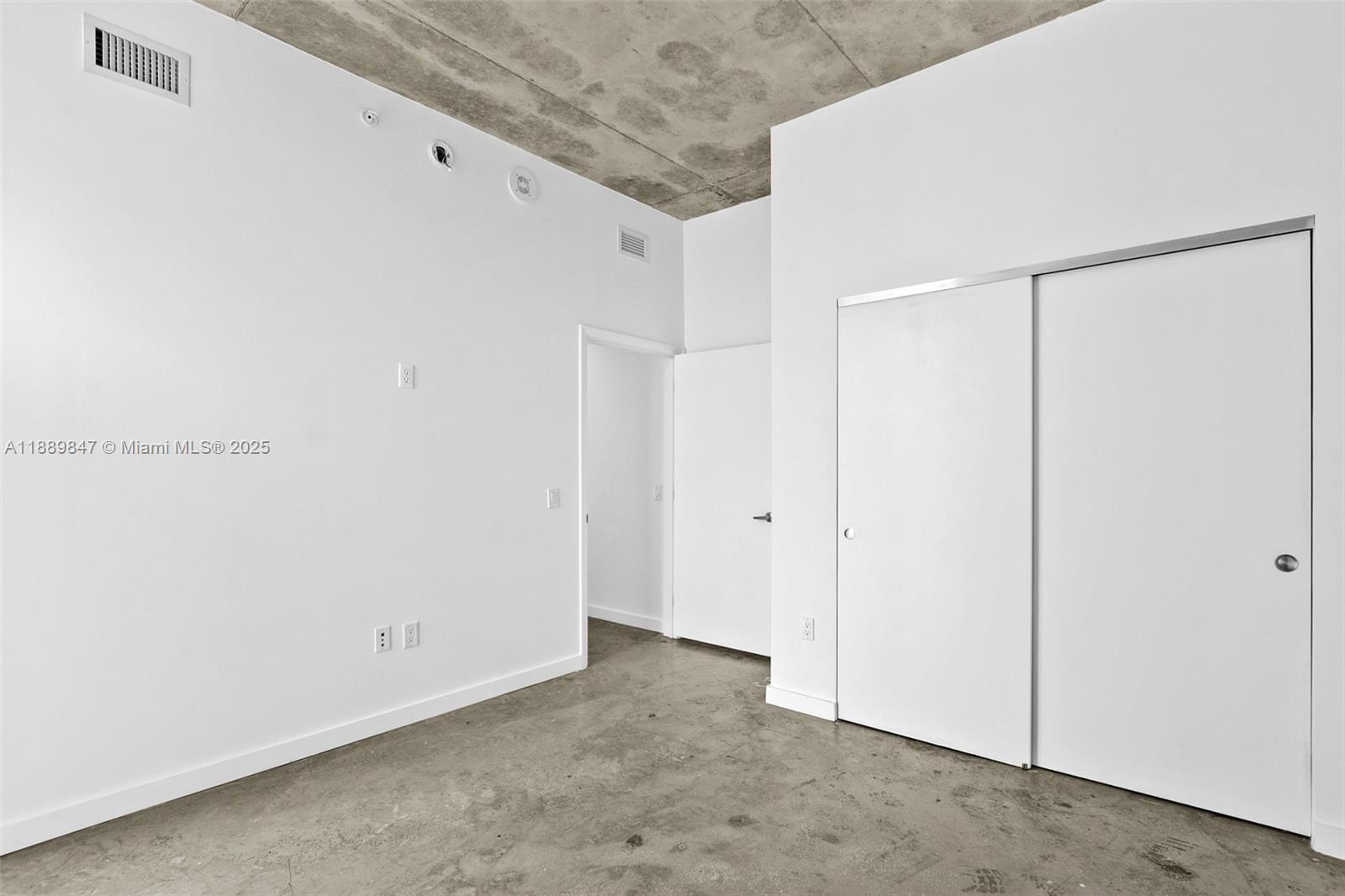 151 SE 1st St # 3511, Miami Unit: 3511