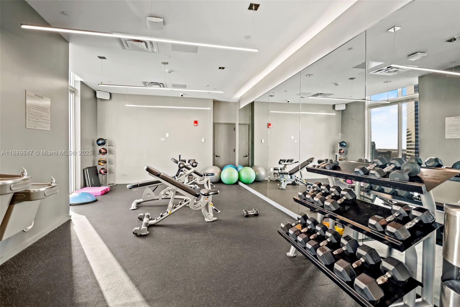 151 SE 1st St # 3511, Miami Unit: 3511