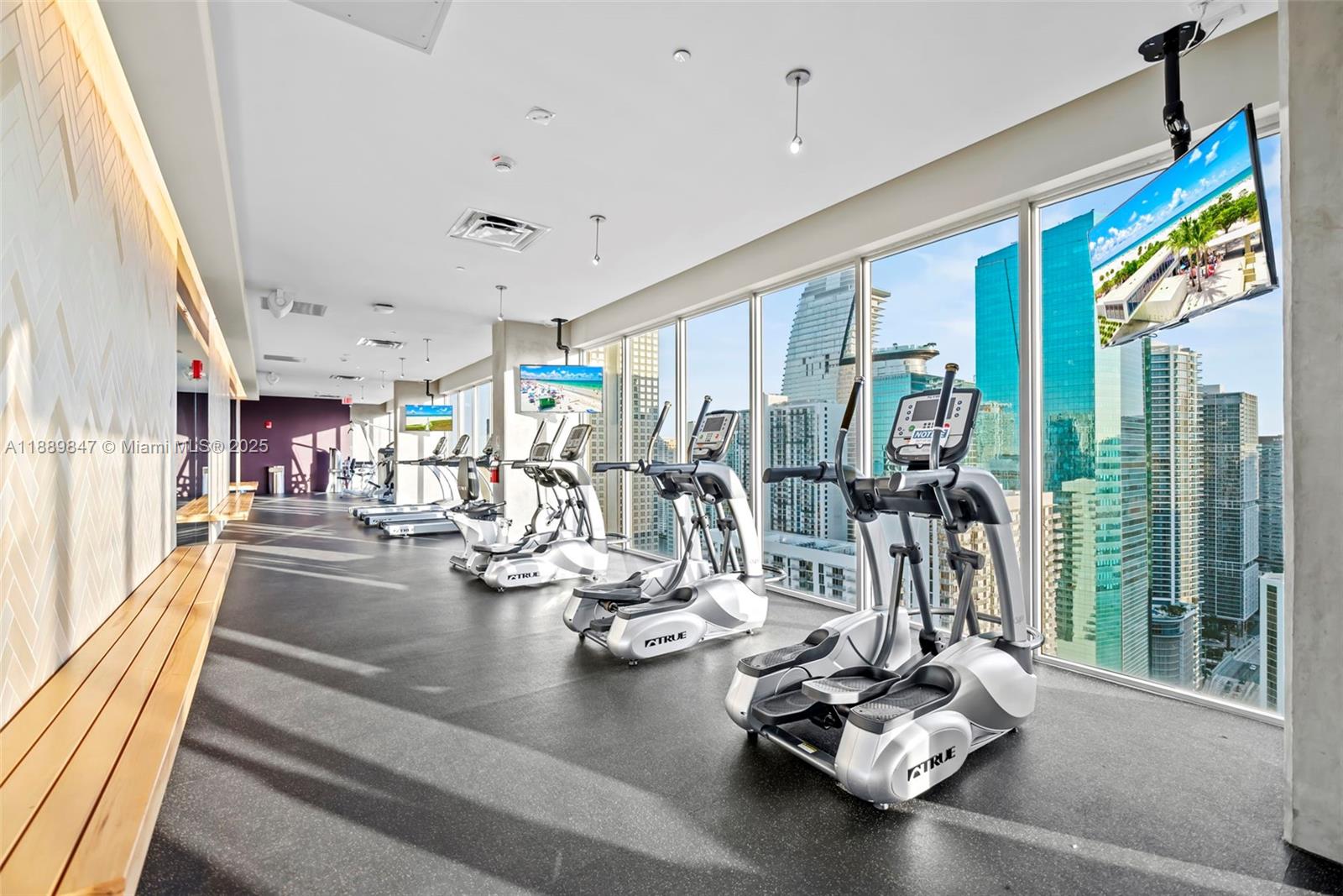 151 SE 1st St # 3511, Miami Unit: 3511