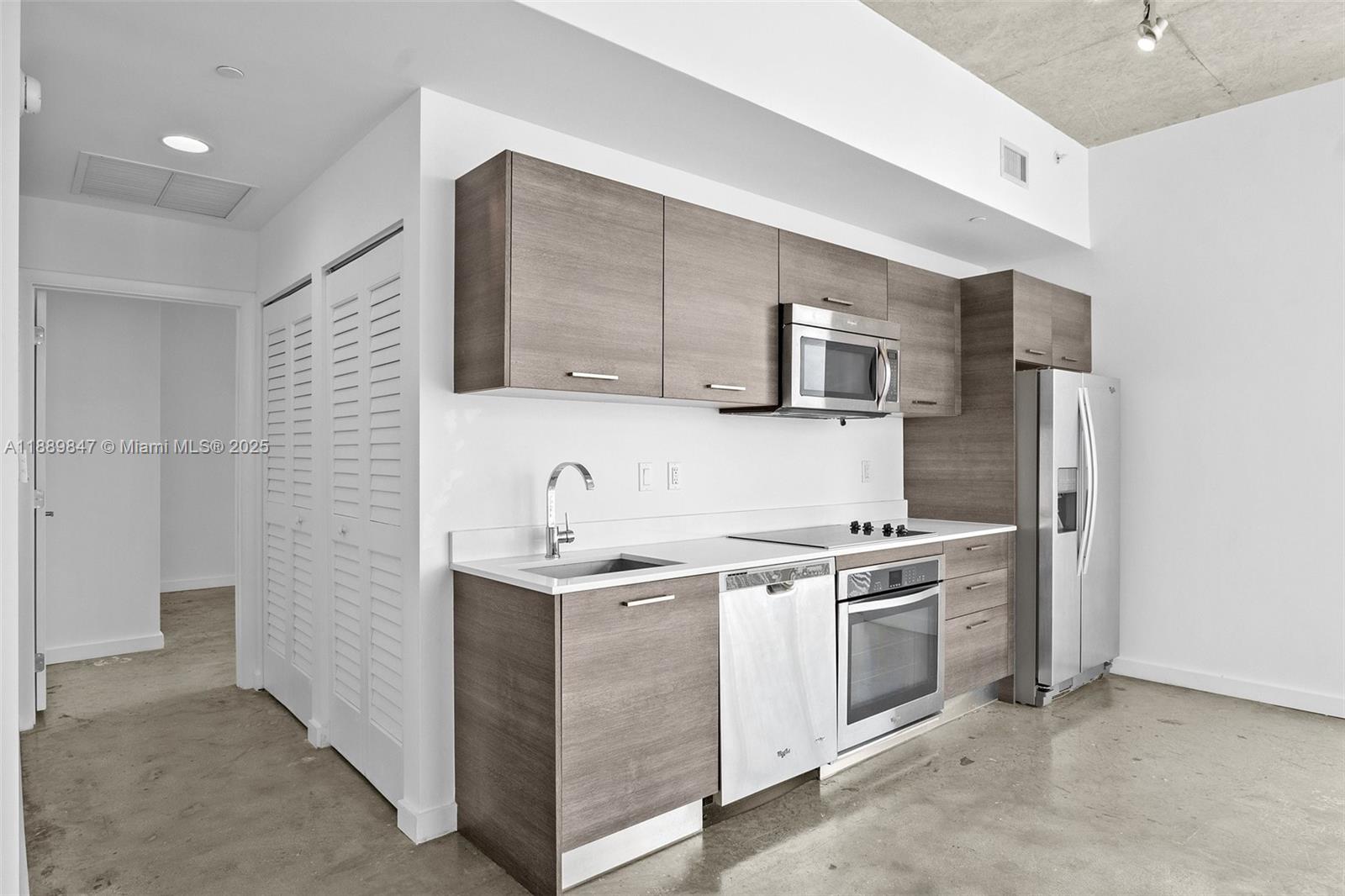 151 SE 1st St # 3511, Miami Unit: 3511