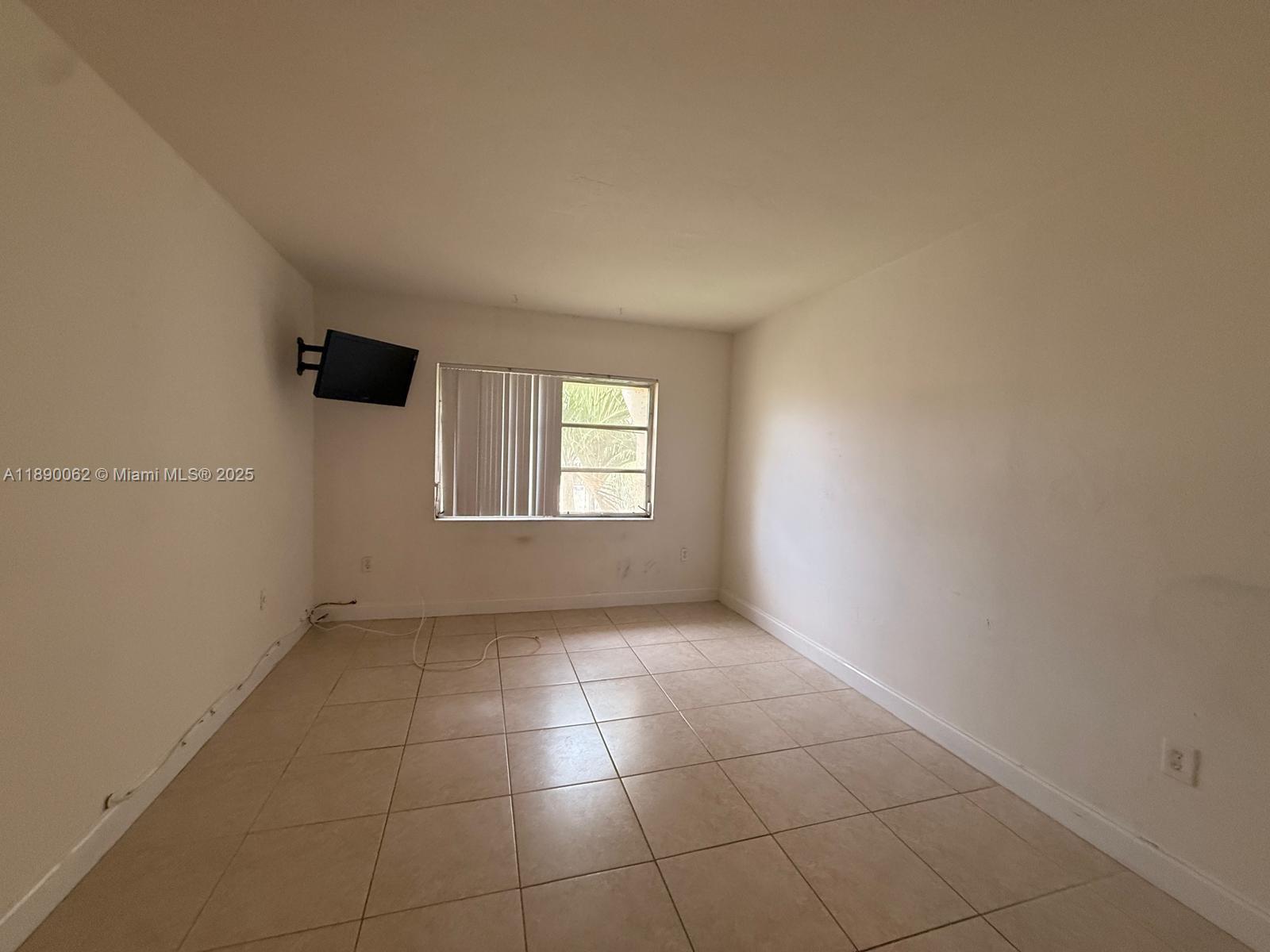 13890 SW 90th Ave Unit: 205-HH