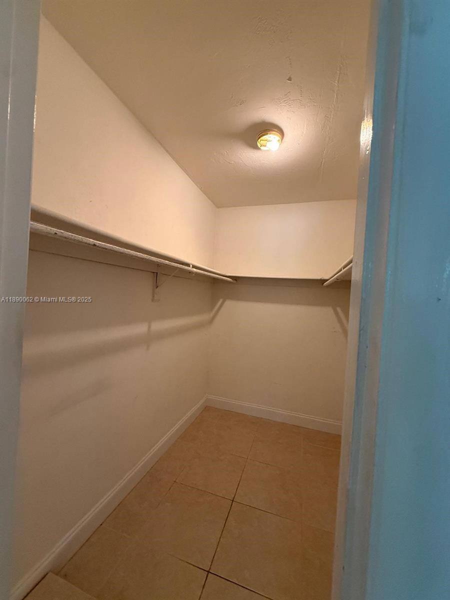 13890 SW 90th Ave Unit: 205-HH