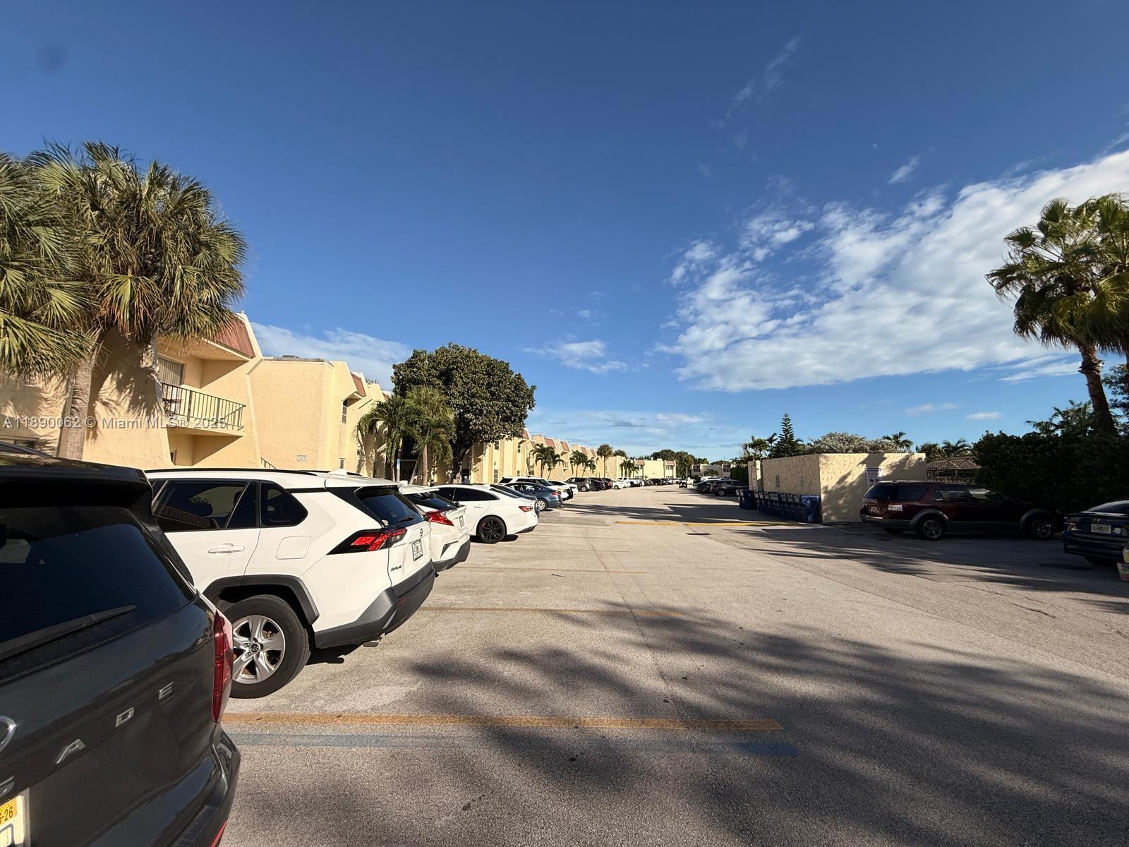 13890 SW 90th Ave Unit: 205-HH