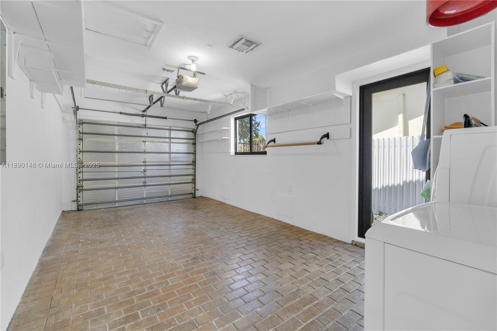 631 SW 102nd Ave