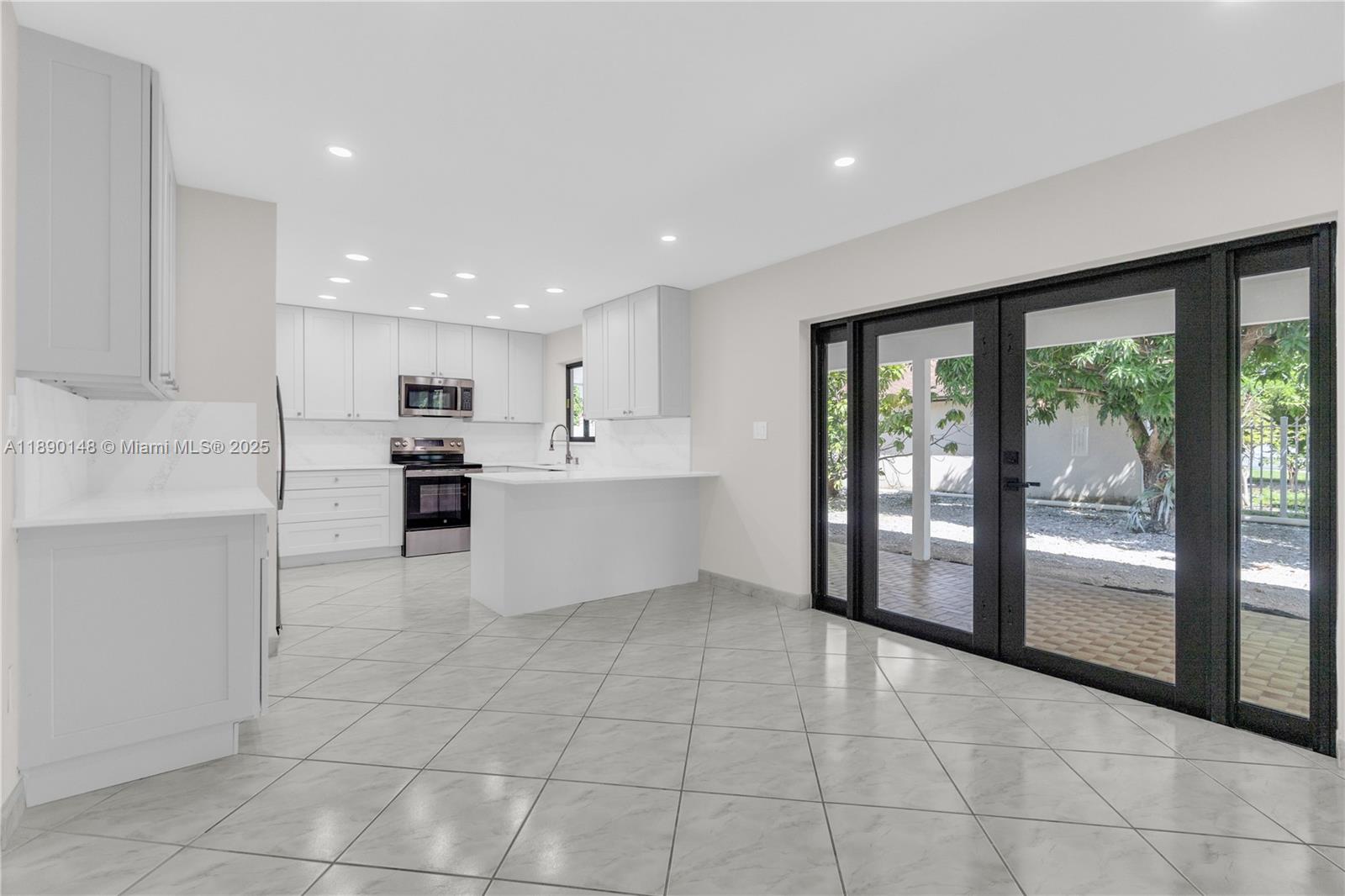 631 SW 102nd Ave