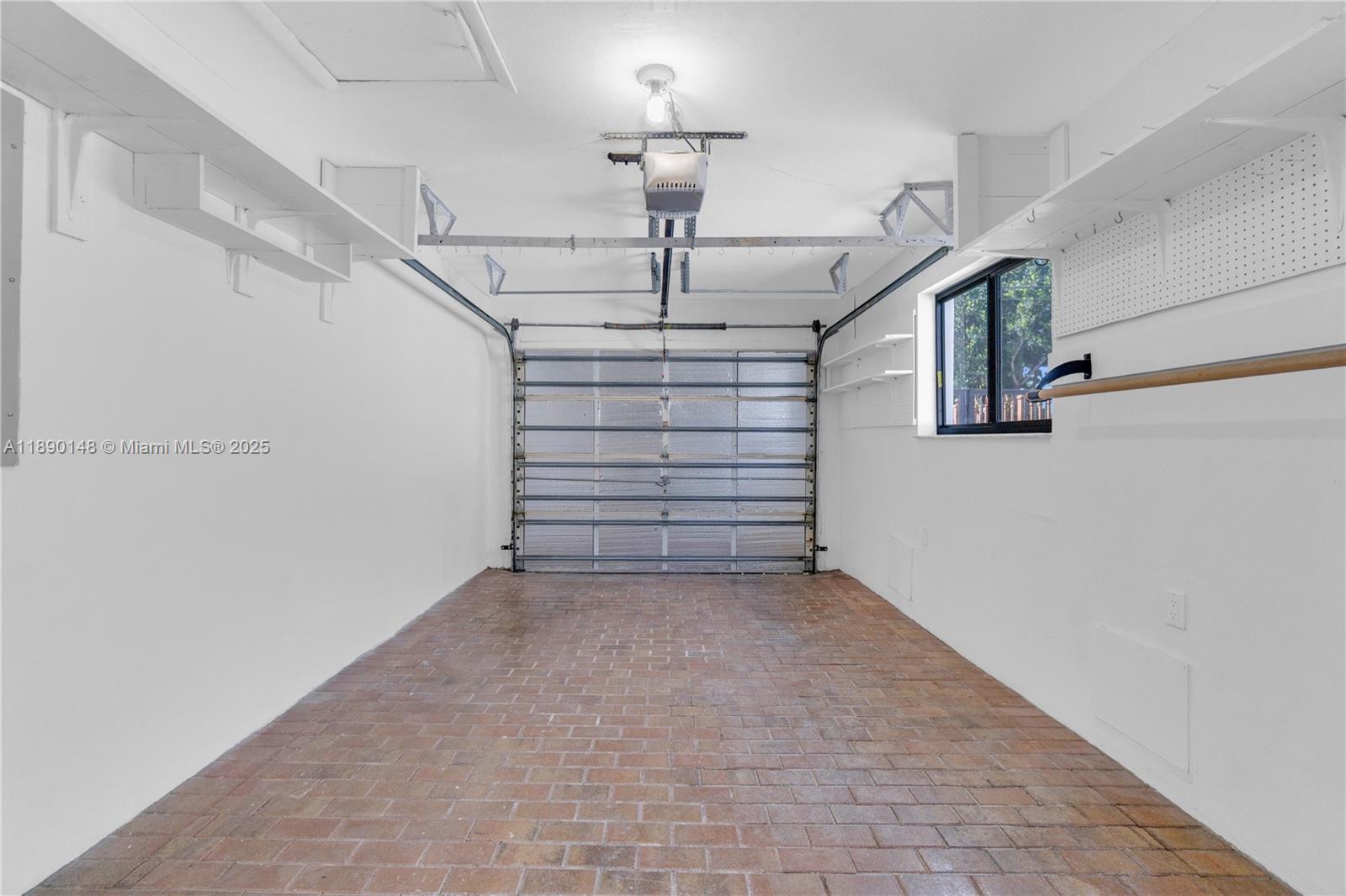 631 SW 102nd Ave