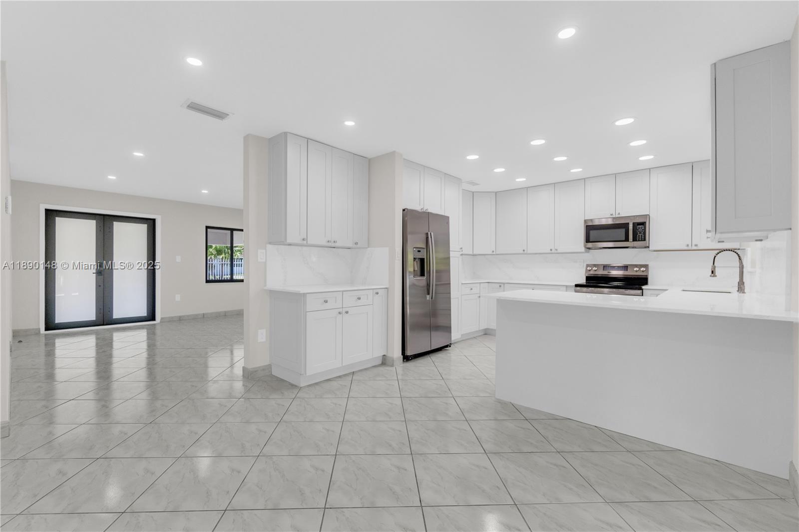631 SW 102nd Ave