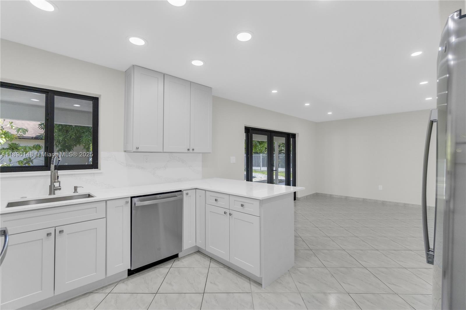 631 SW 102nd Ave