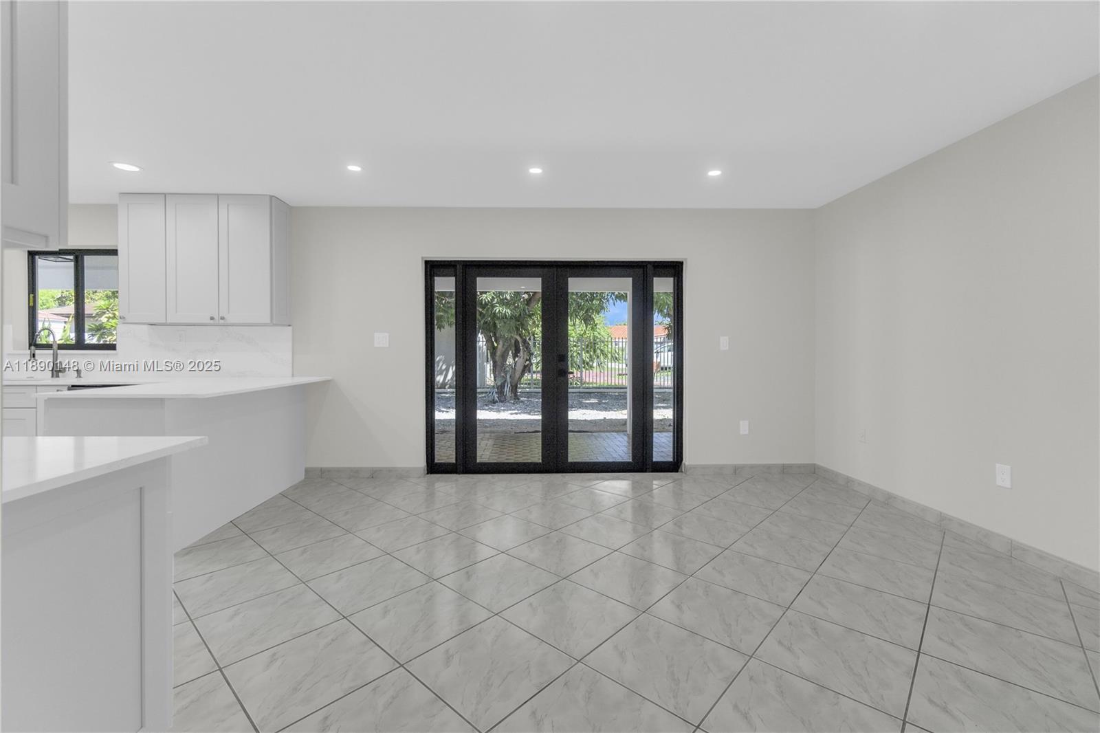 631 SW 102nd Ave