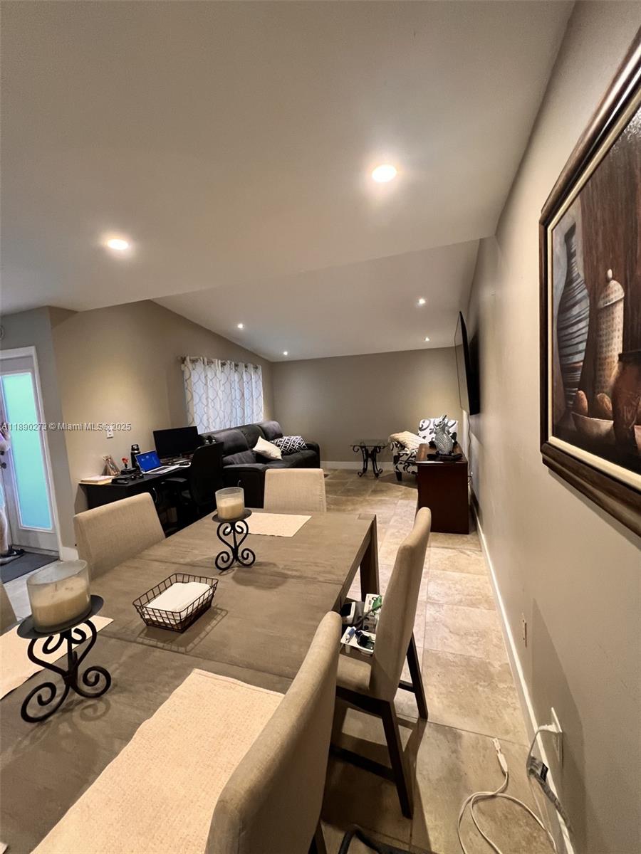 11394 SW 65th St # 001