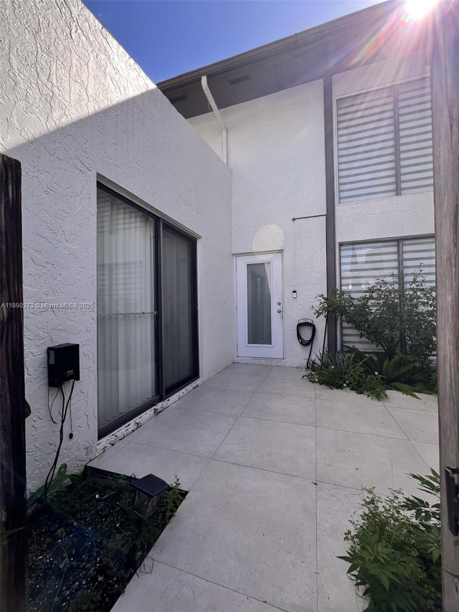 11394 SW 65th St # 001