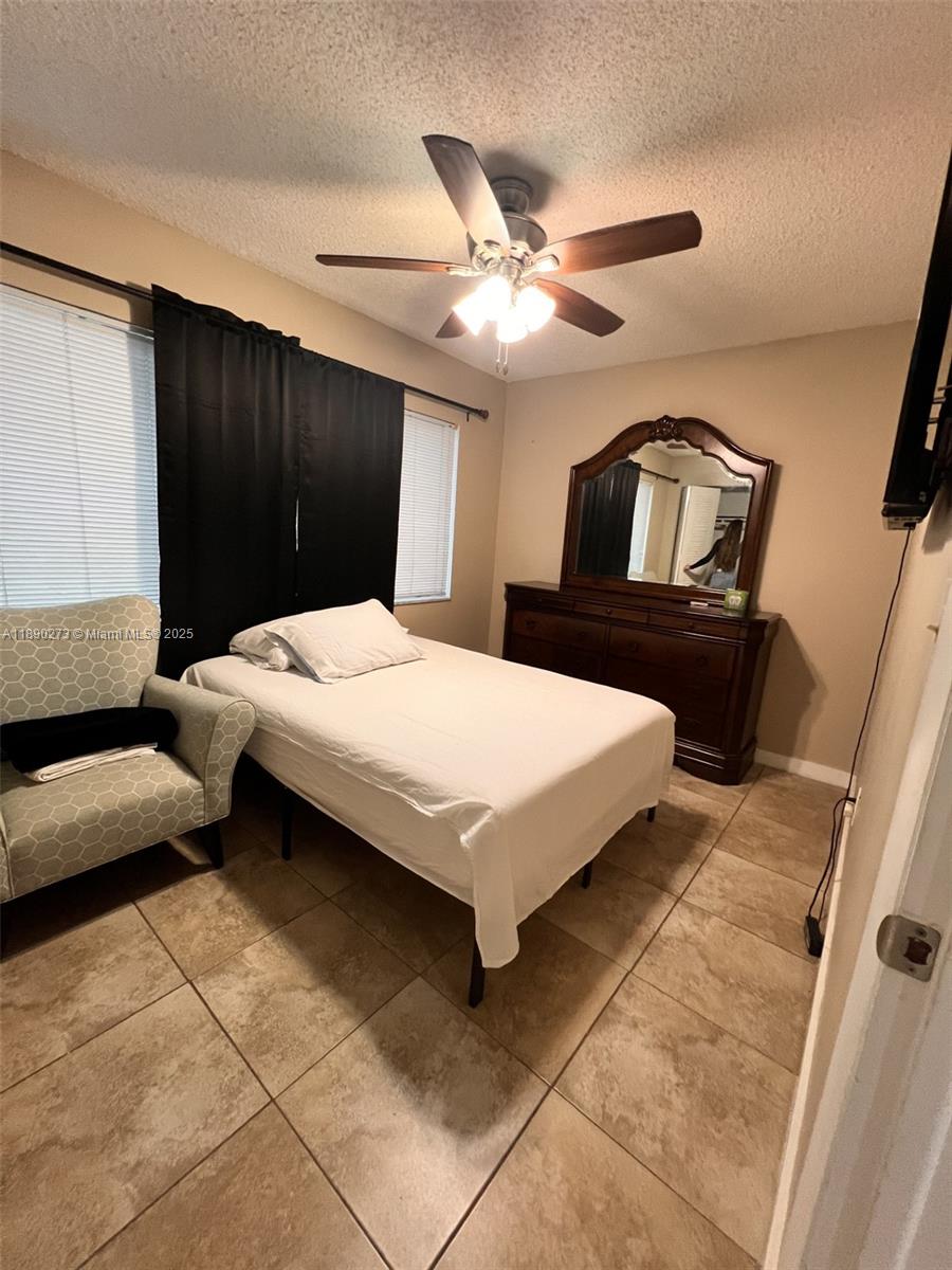 11394 SW 65th St # 001