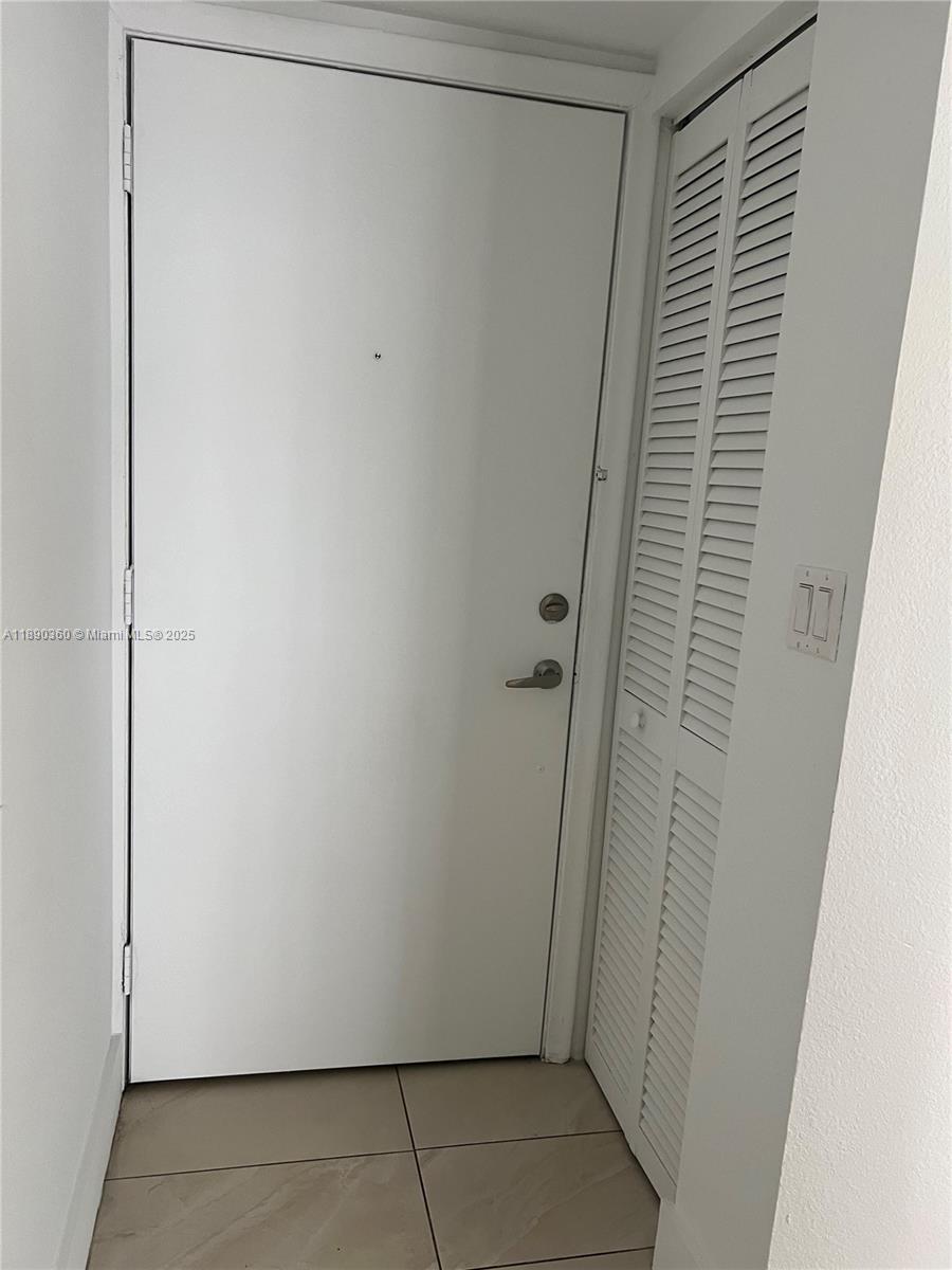 395 NE 21st St # 605