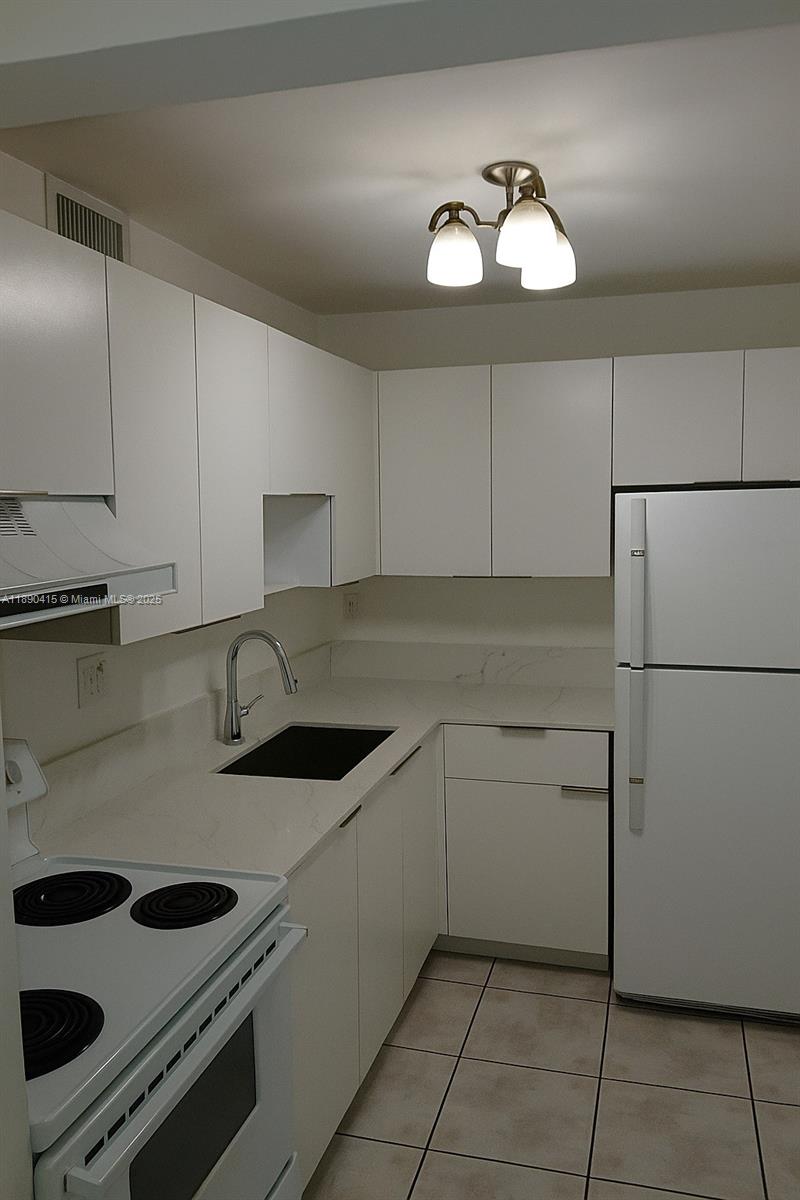 8405 NW 8th St # 311