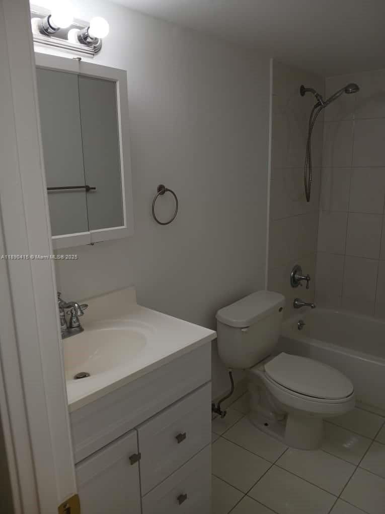 8405 NW 8th St # 311