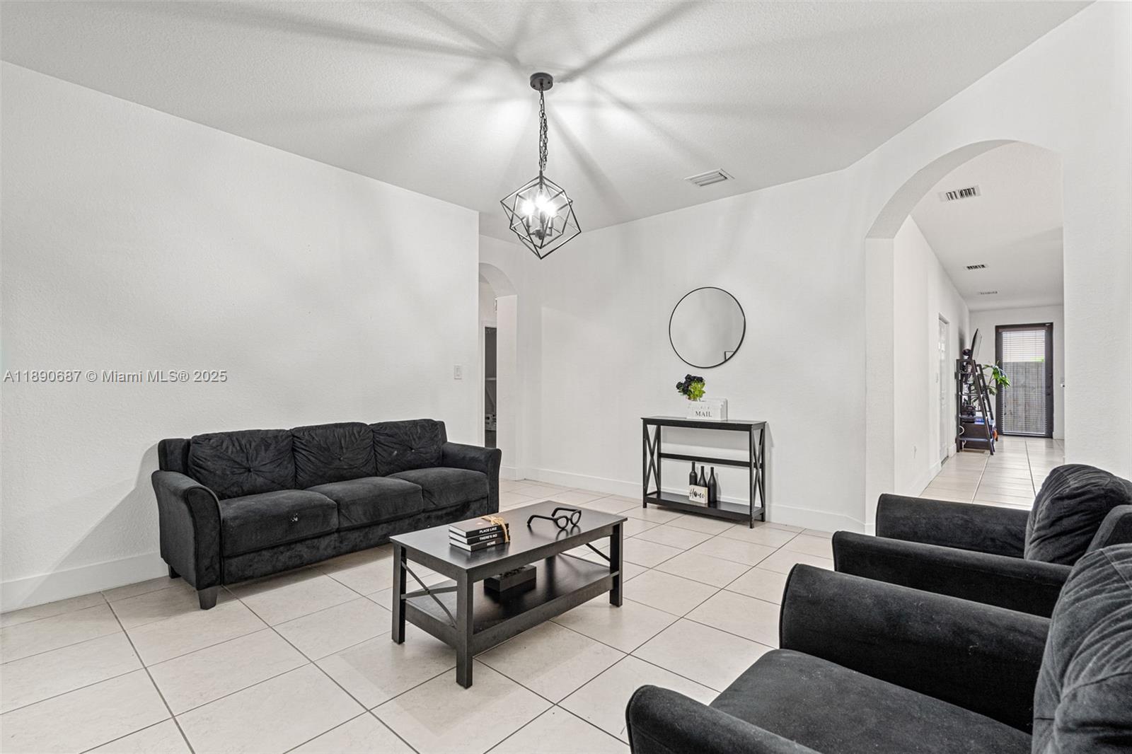 149 SE 36th Pl