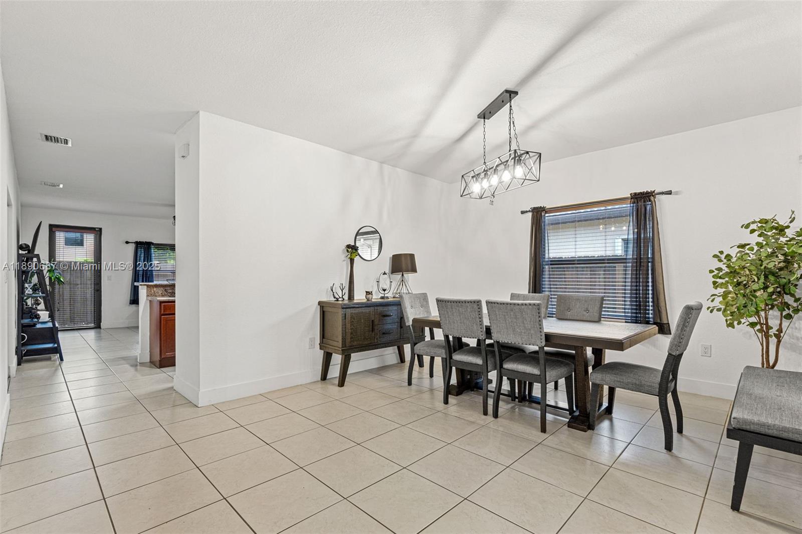 149 SE 36th Pl