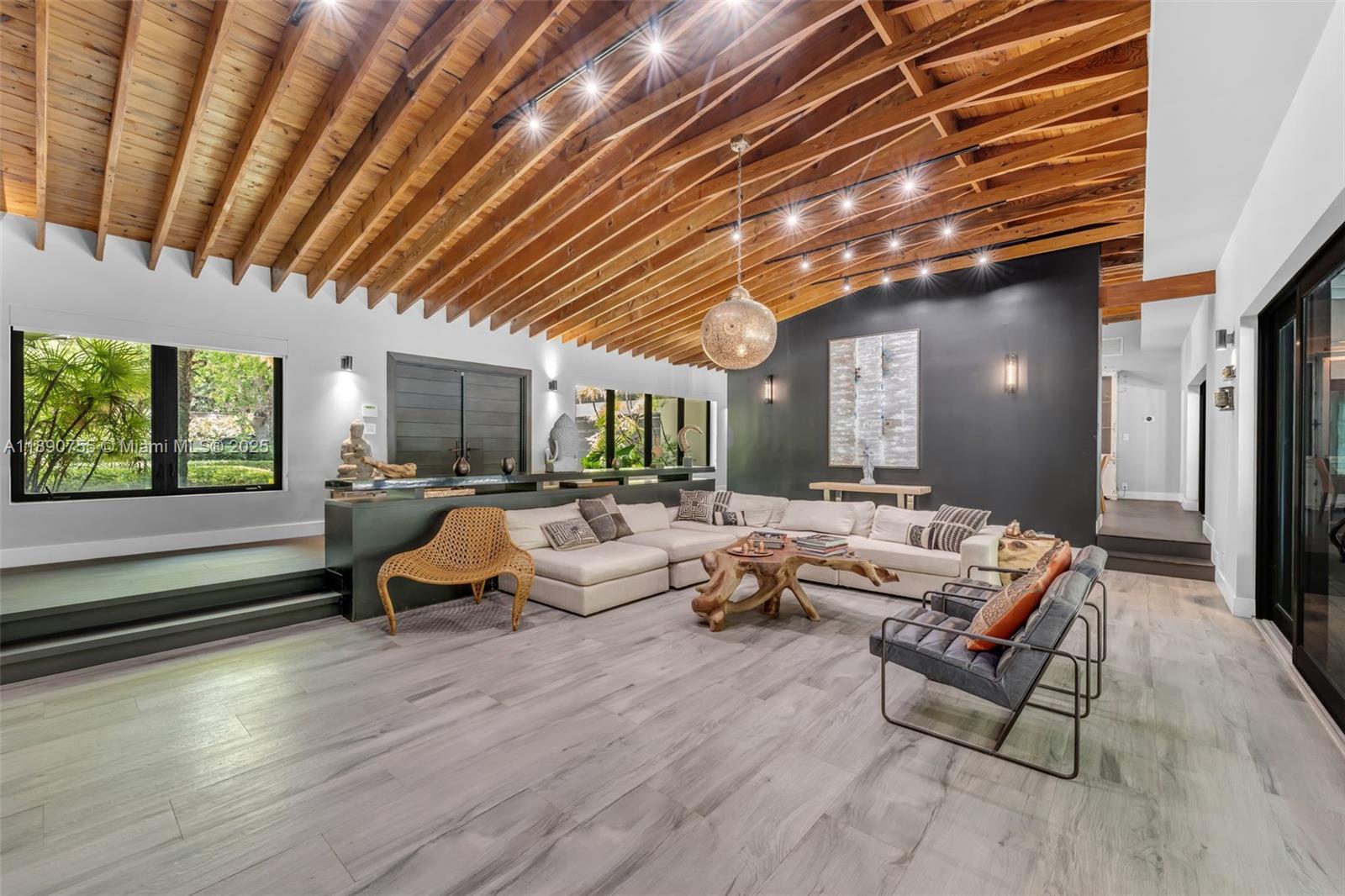 40 S Prospect Dr