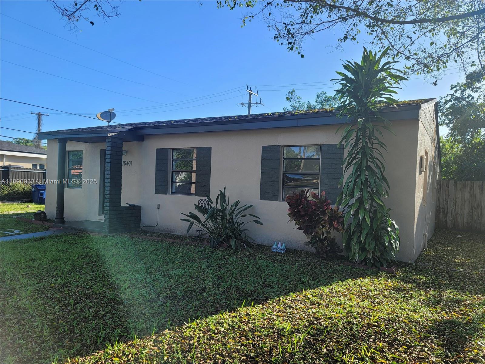 15401 NW 27 Pl, Miami Gardens