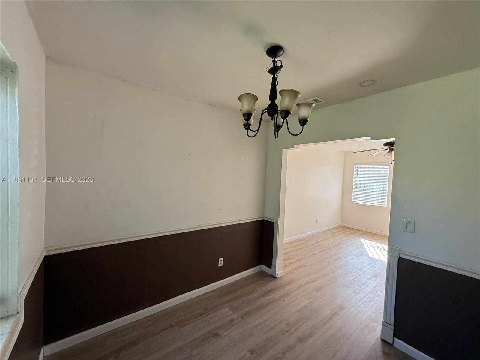 1043 NW 75th St