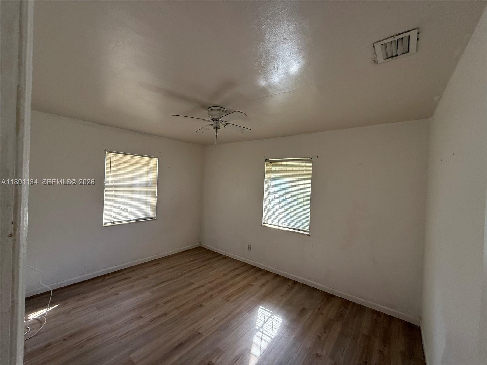 1043 NW 75th St
