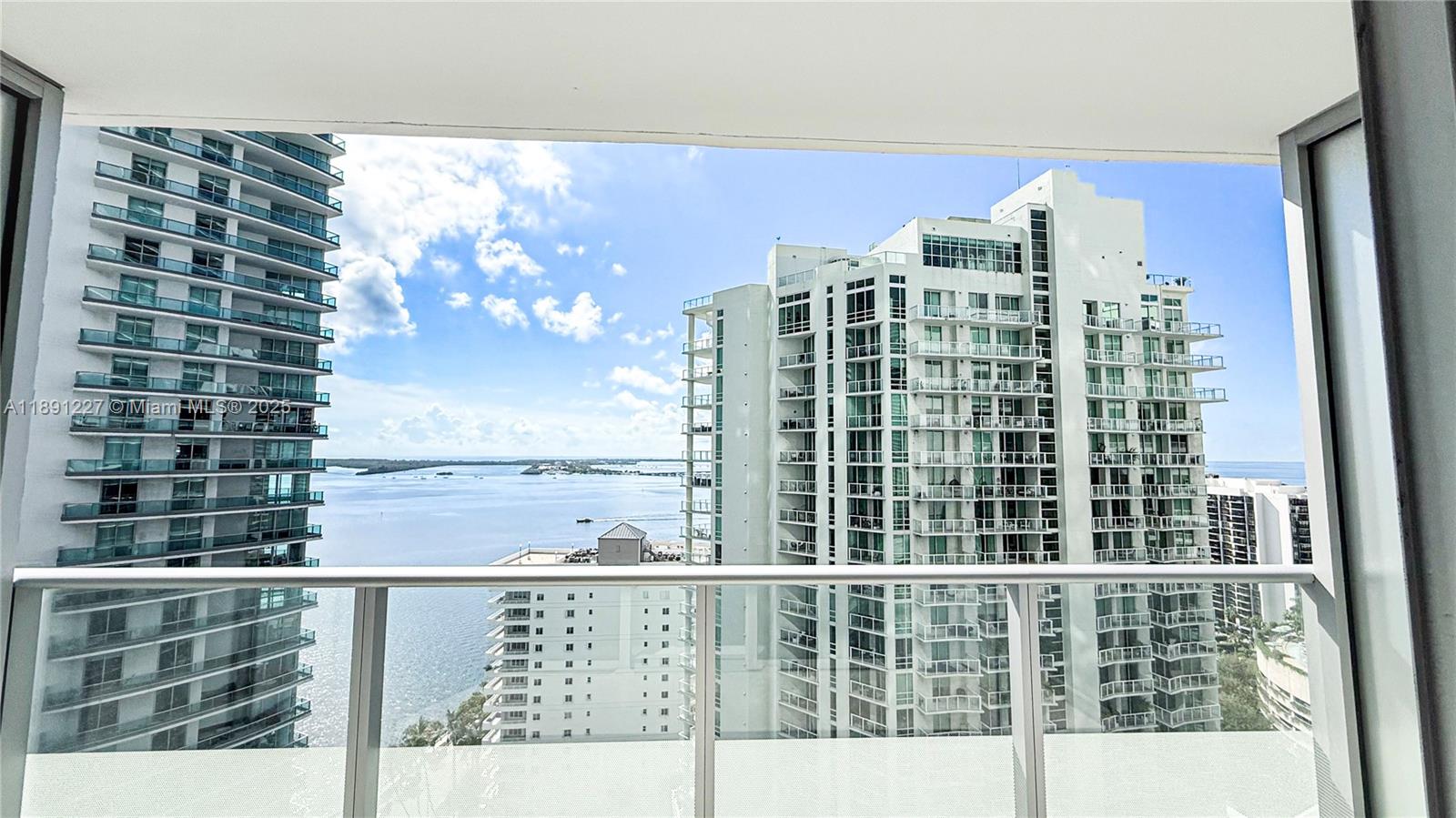 1300 Brickell Bay Dr # 2206