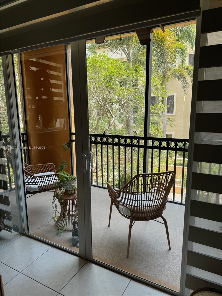 2900 NW 125th Ave # 325 Unit: 3-325